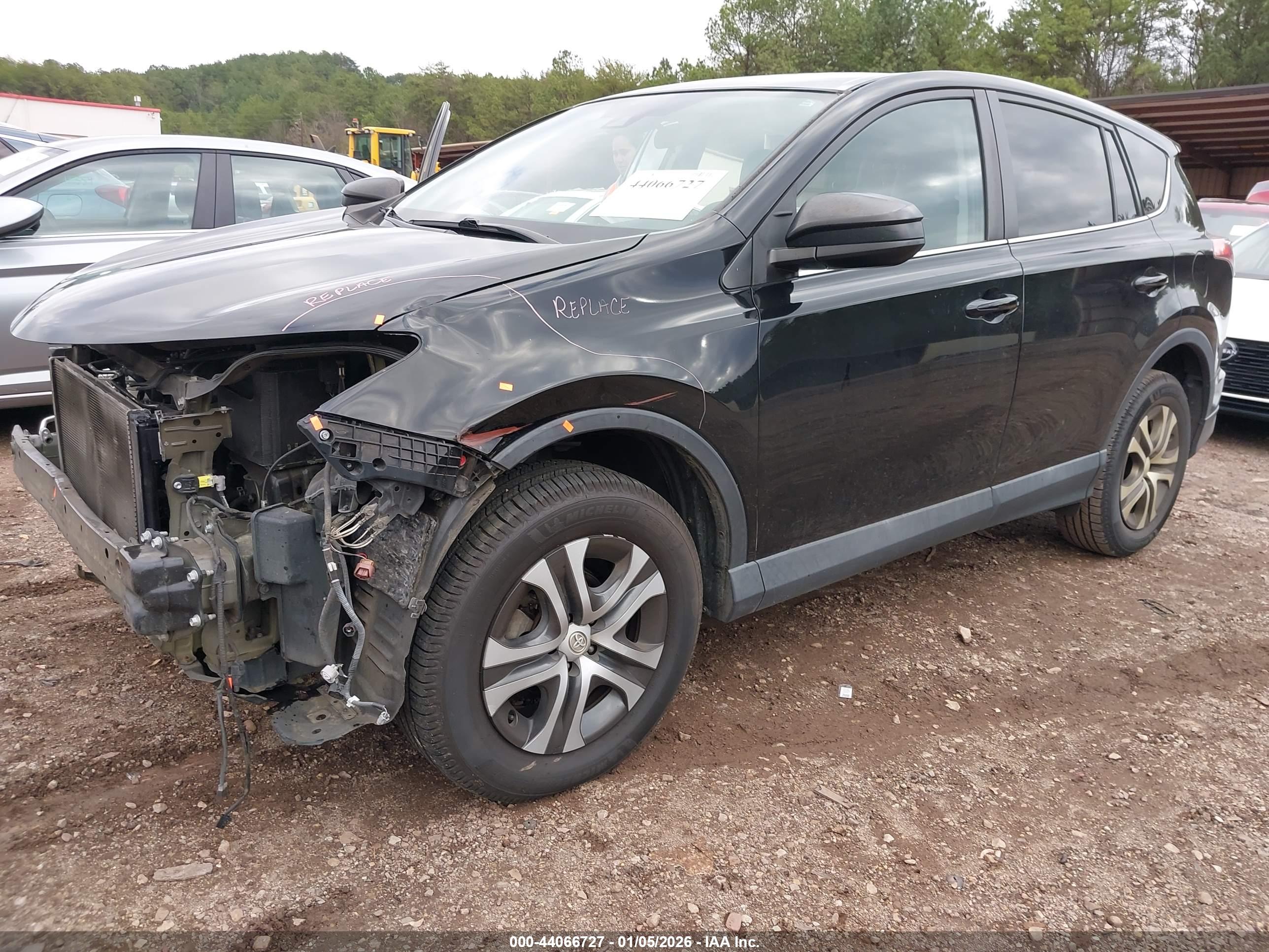 TOYOTA RAV4 image 2