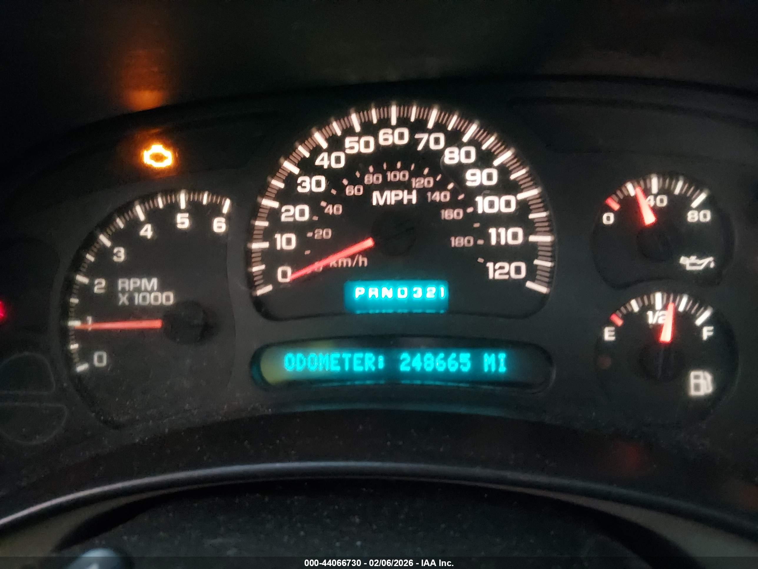 CHEVROLET SILVERADO image 7