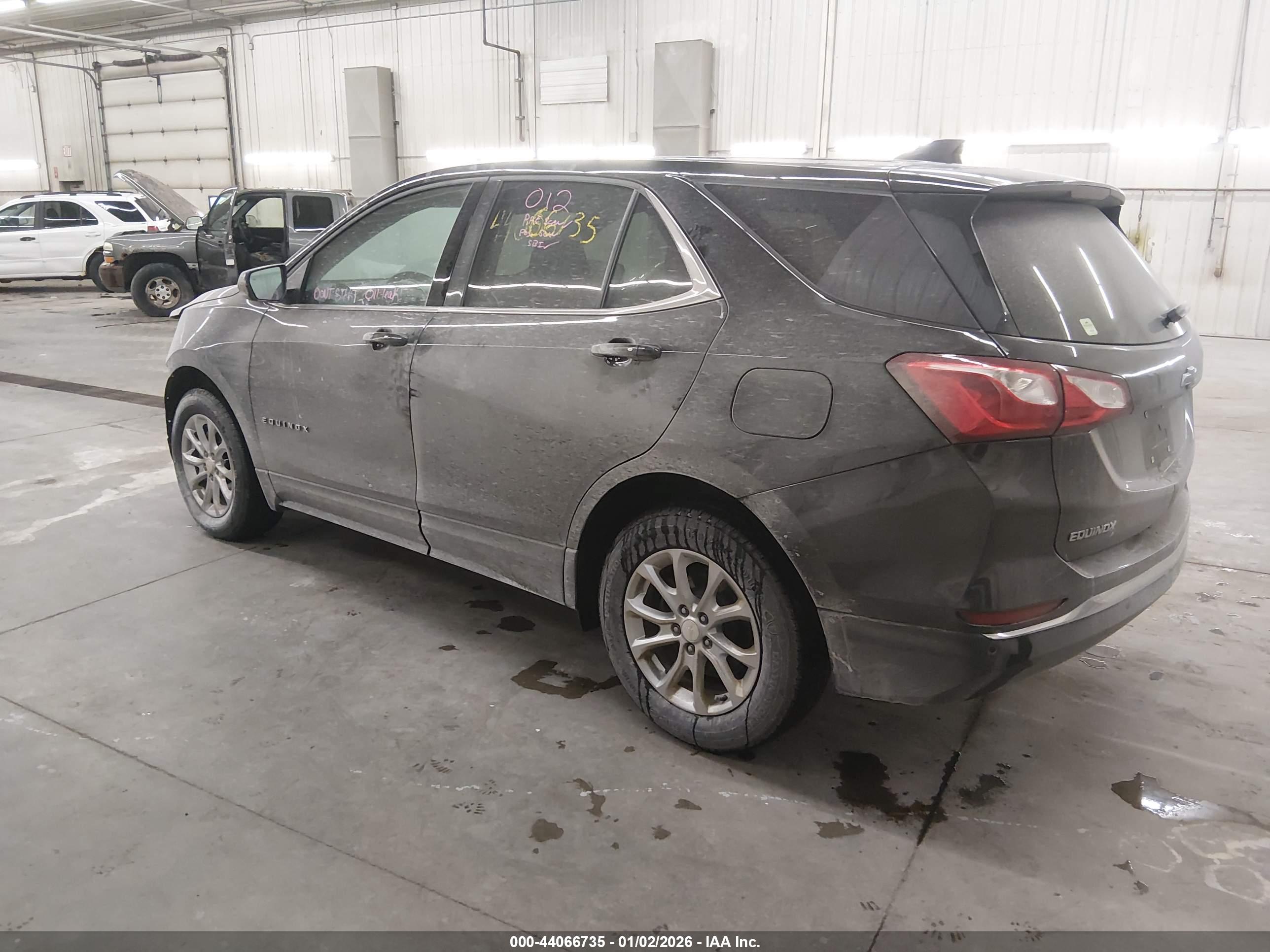 CHEVROLET EQUINOX image 3