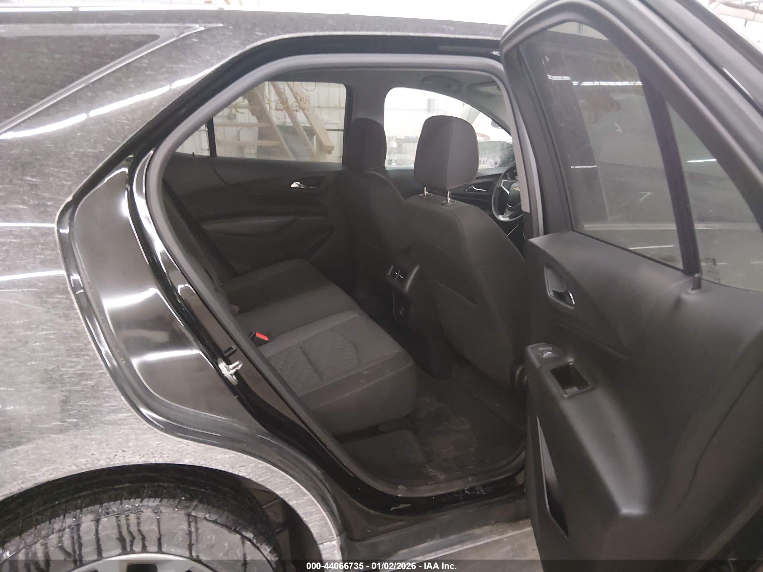 CHEVROLET EQUINOX image 8