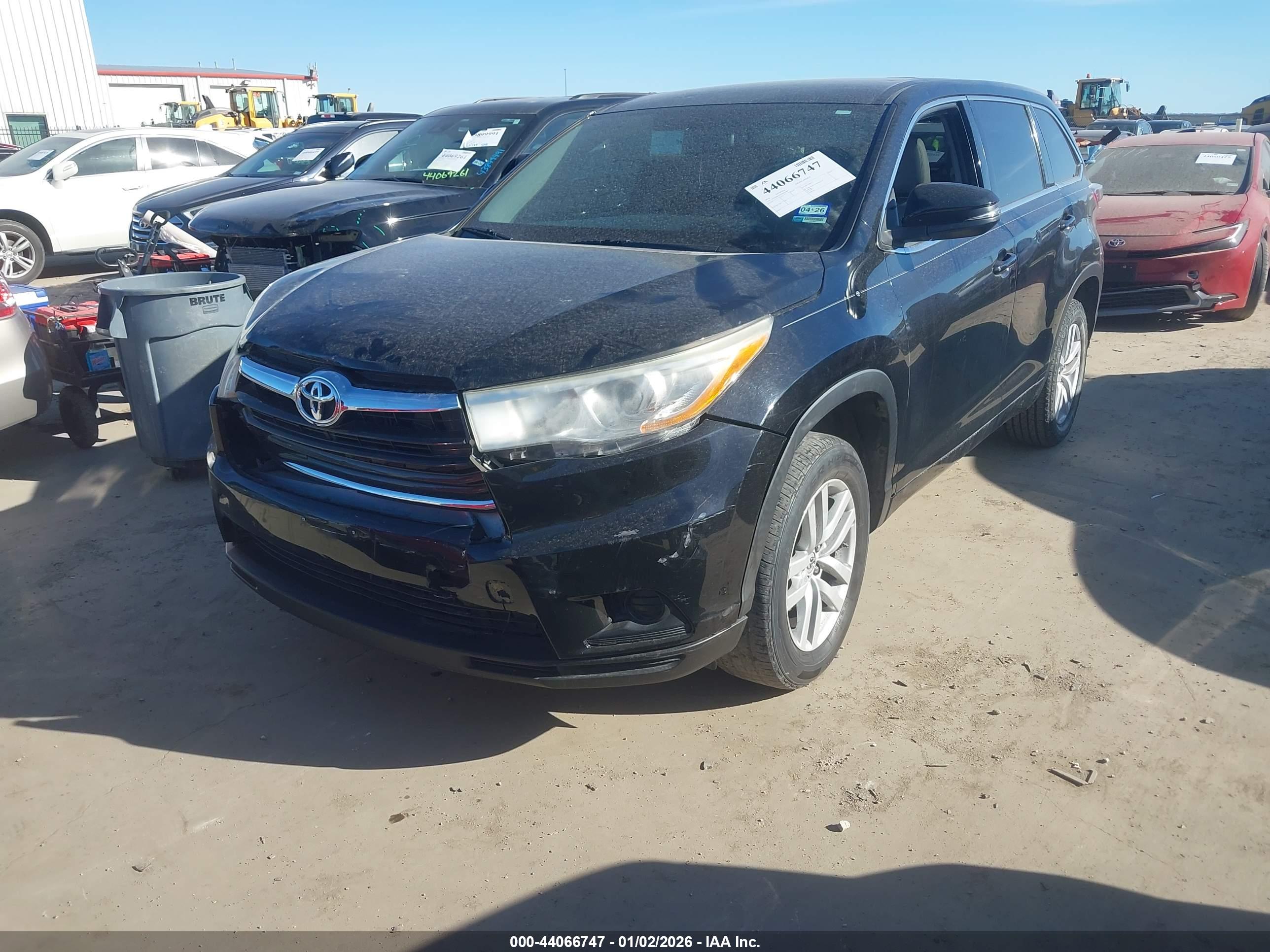 TOYOTA HIGHLANDER image 2