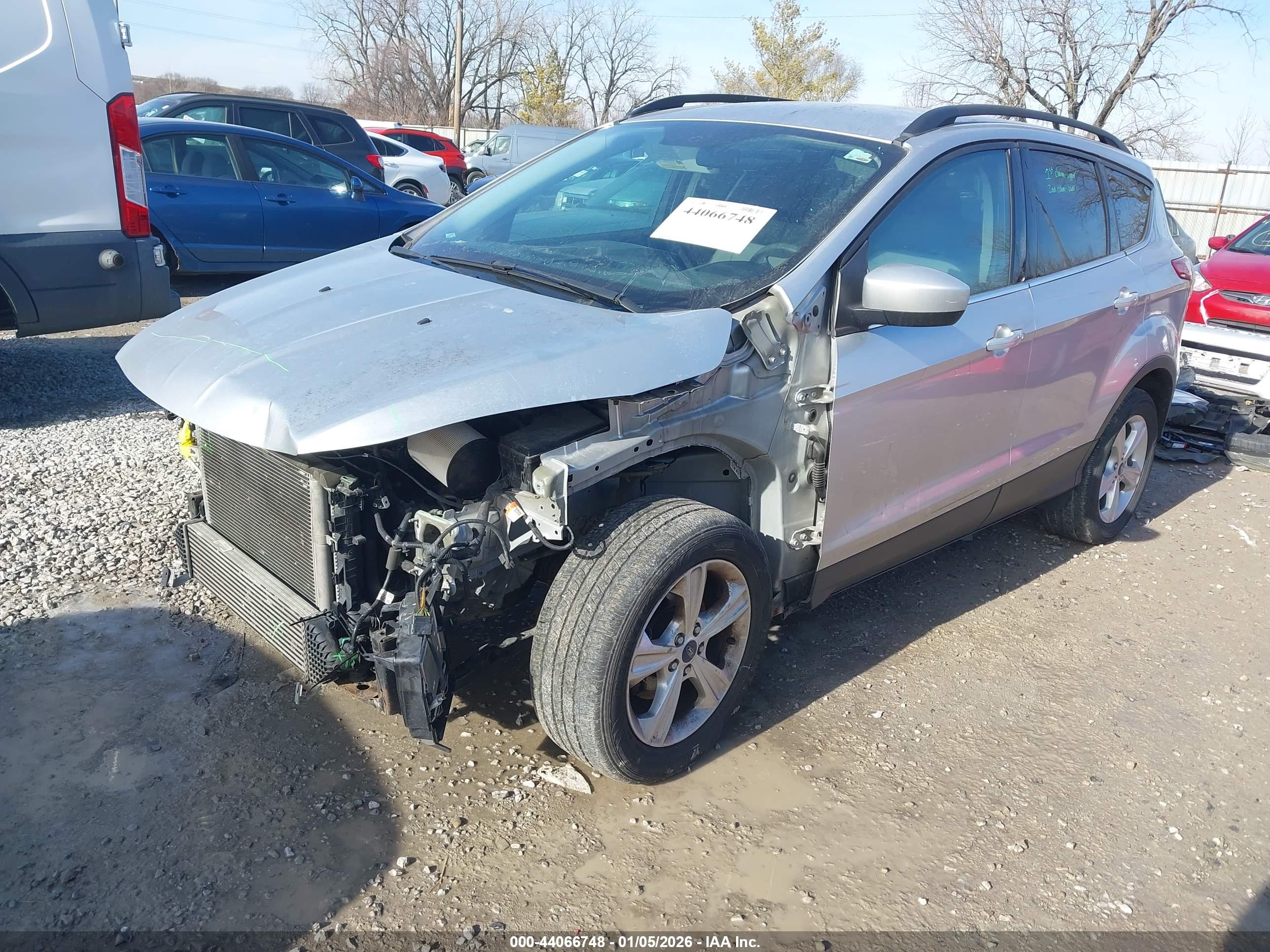 FORD ESCAPE image 2