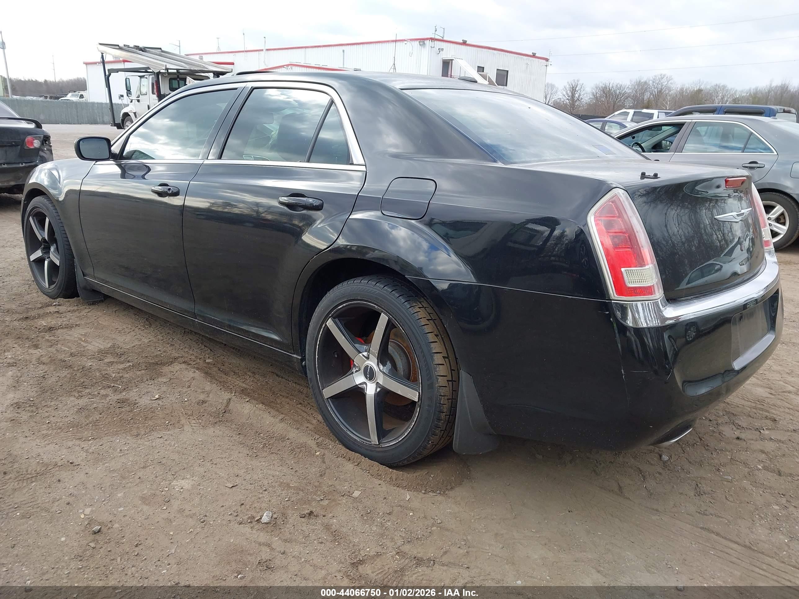 CHRYSLER 300 image 3