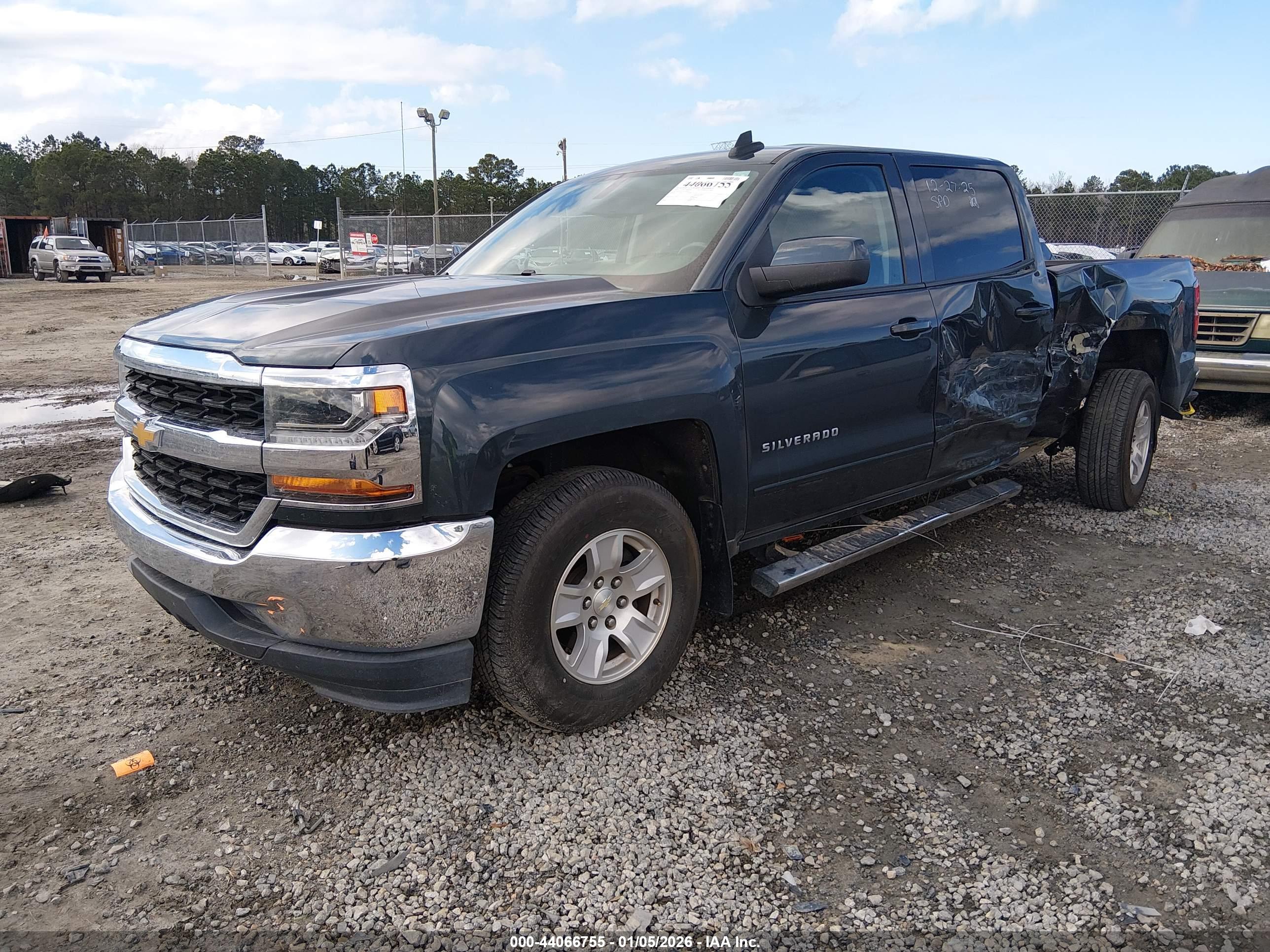 CHEVROLET SILVERADO image 2
