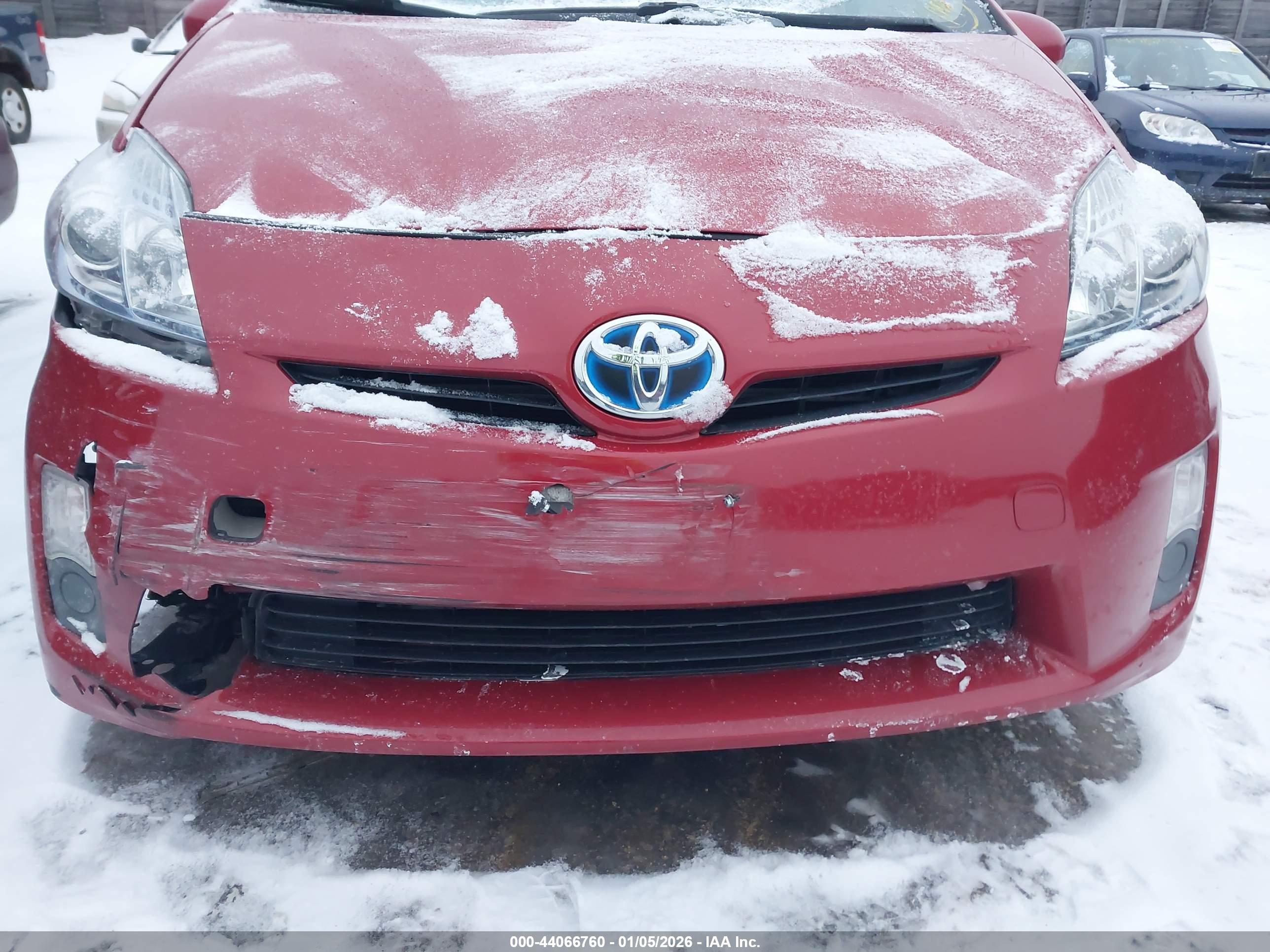 TOYOTA PRIUS image 6