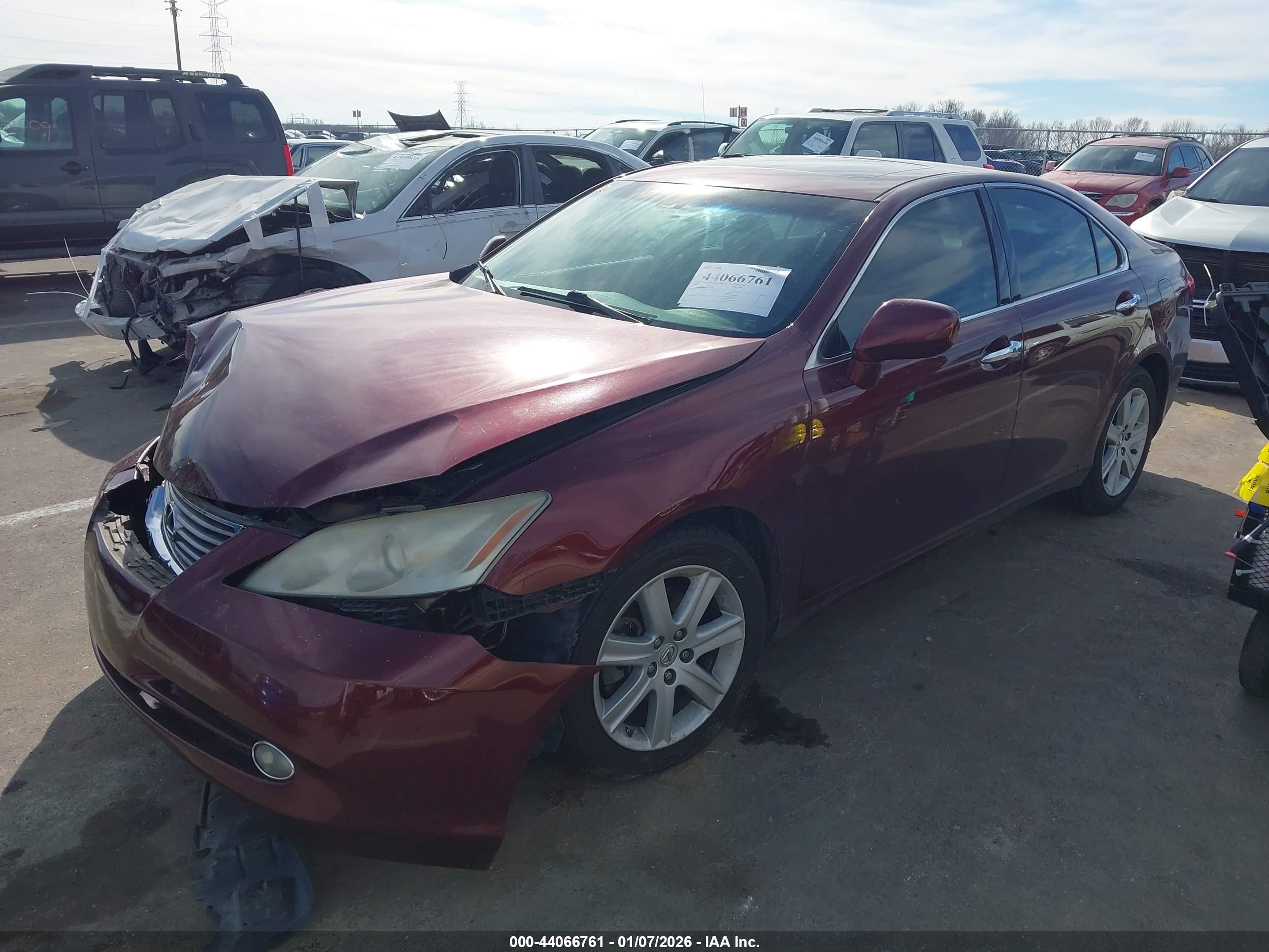LEXUS ES image 2