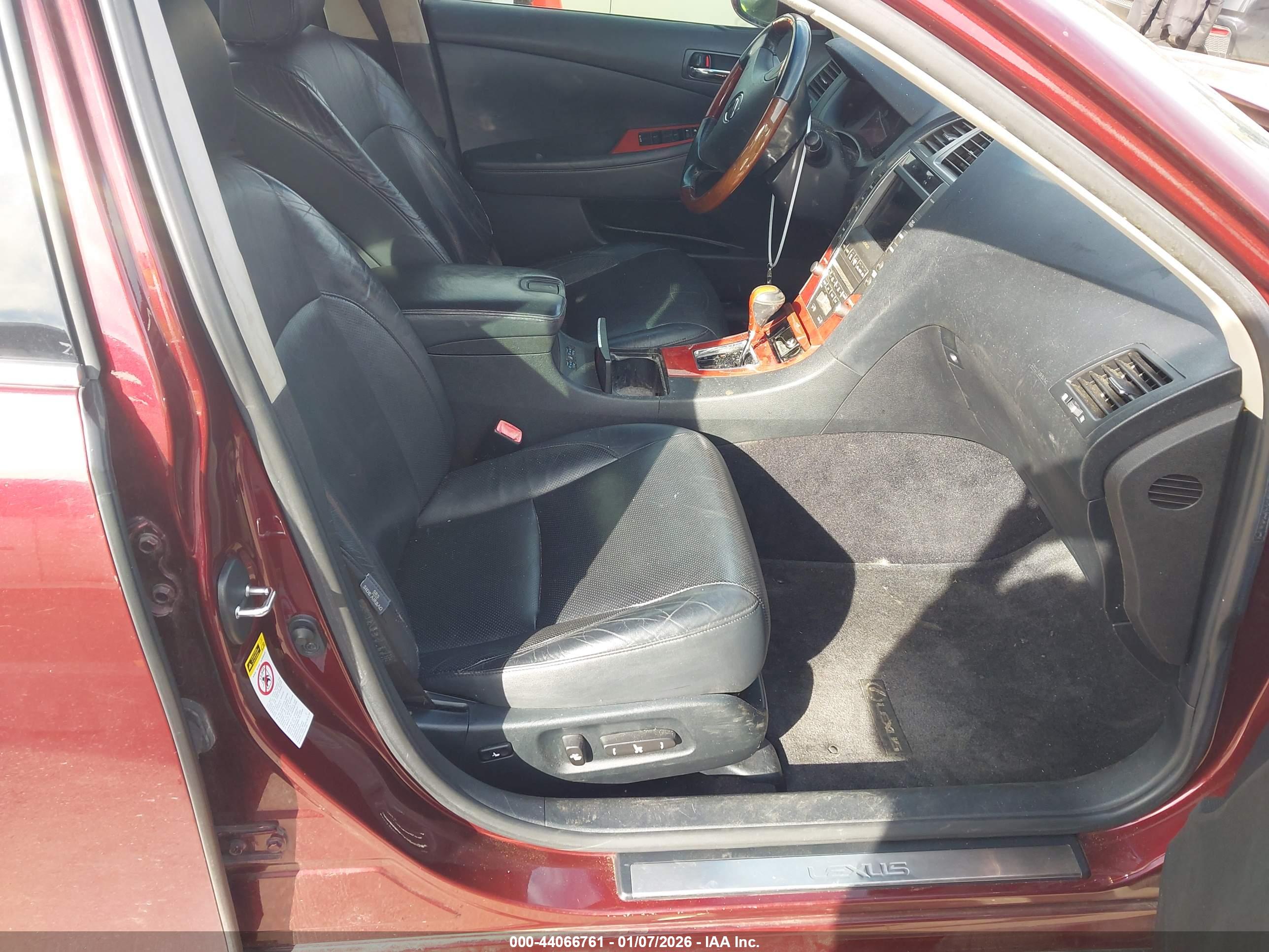 LEXUS ES image 5