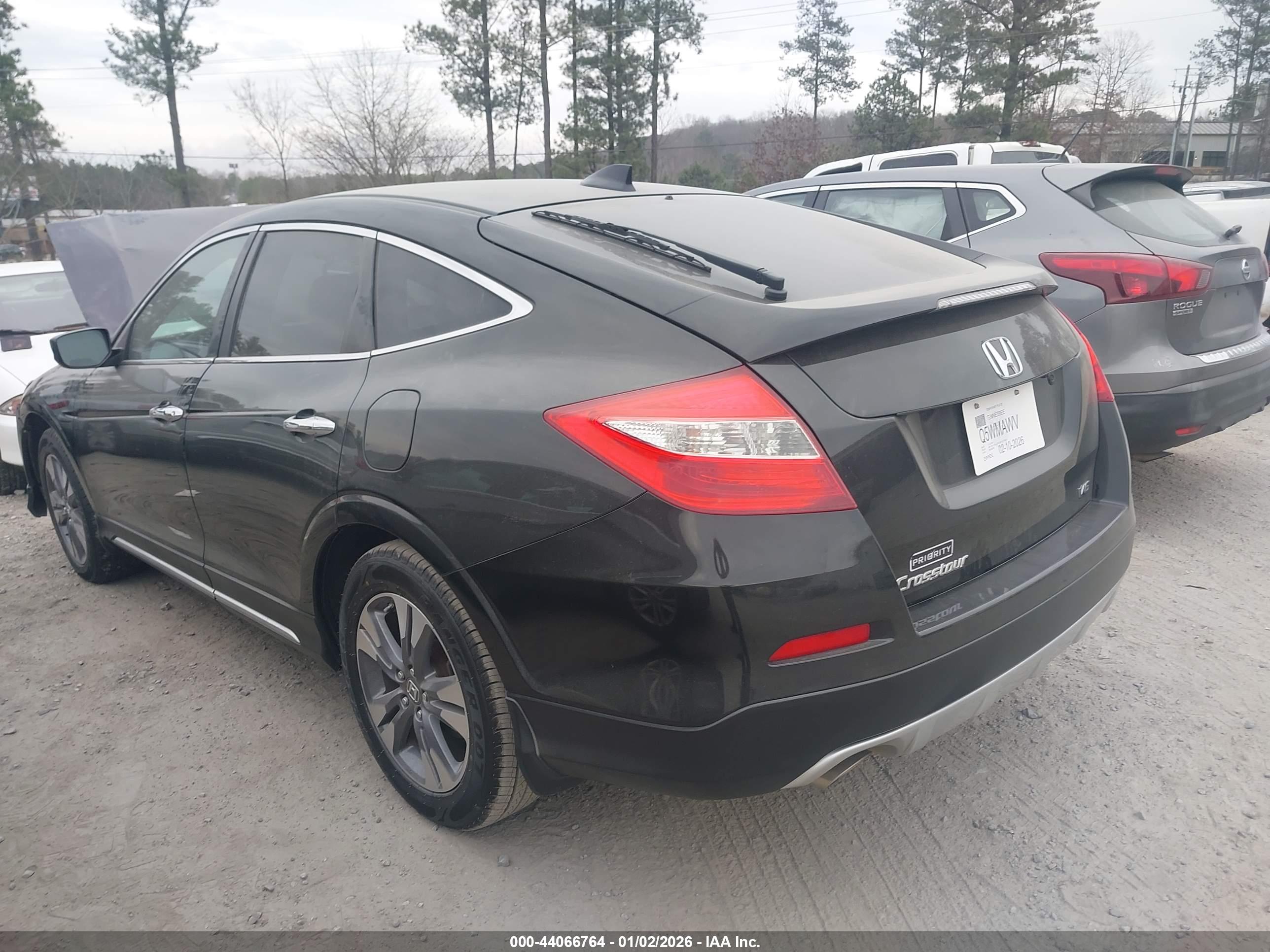 HONDA CROSSTOUR image 3