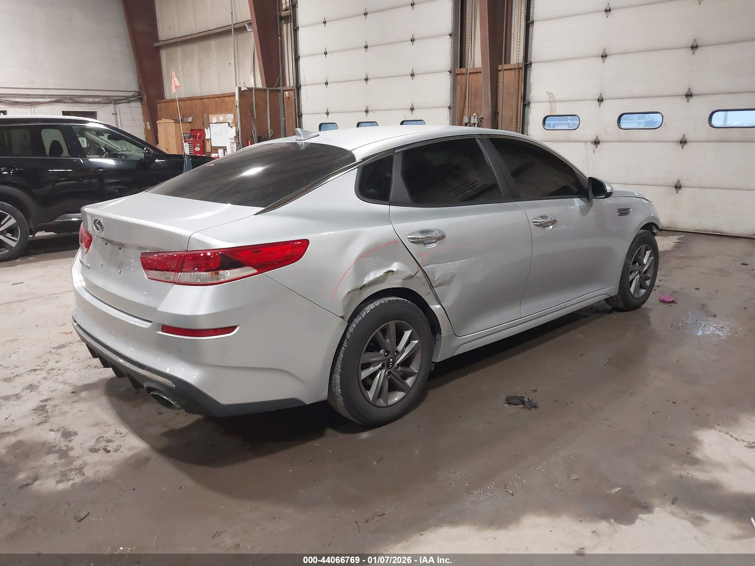 KIA OPTIMA image 4