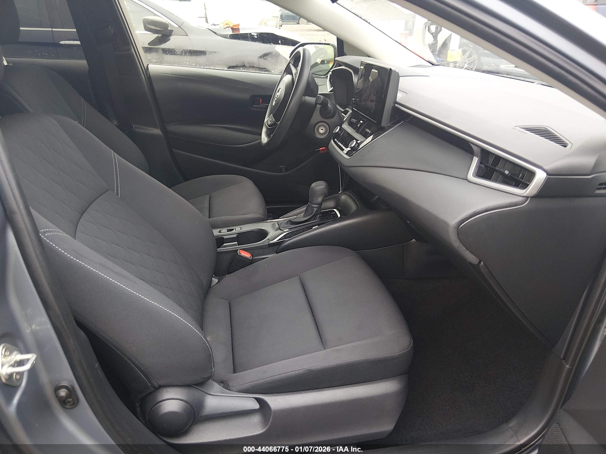 TOYOTA COROLLA image 5