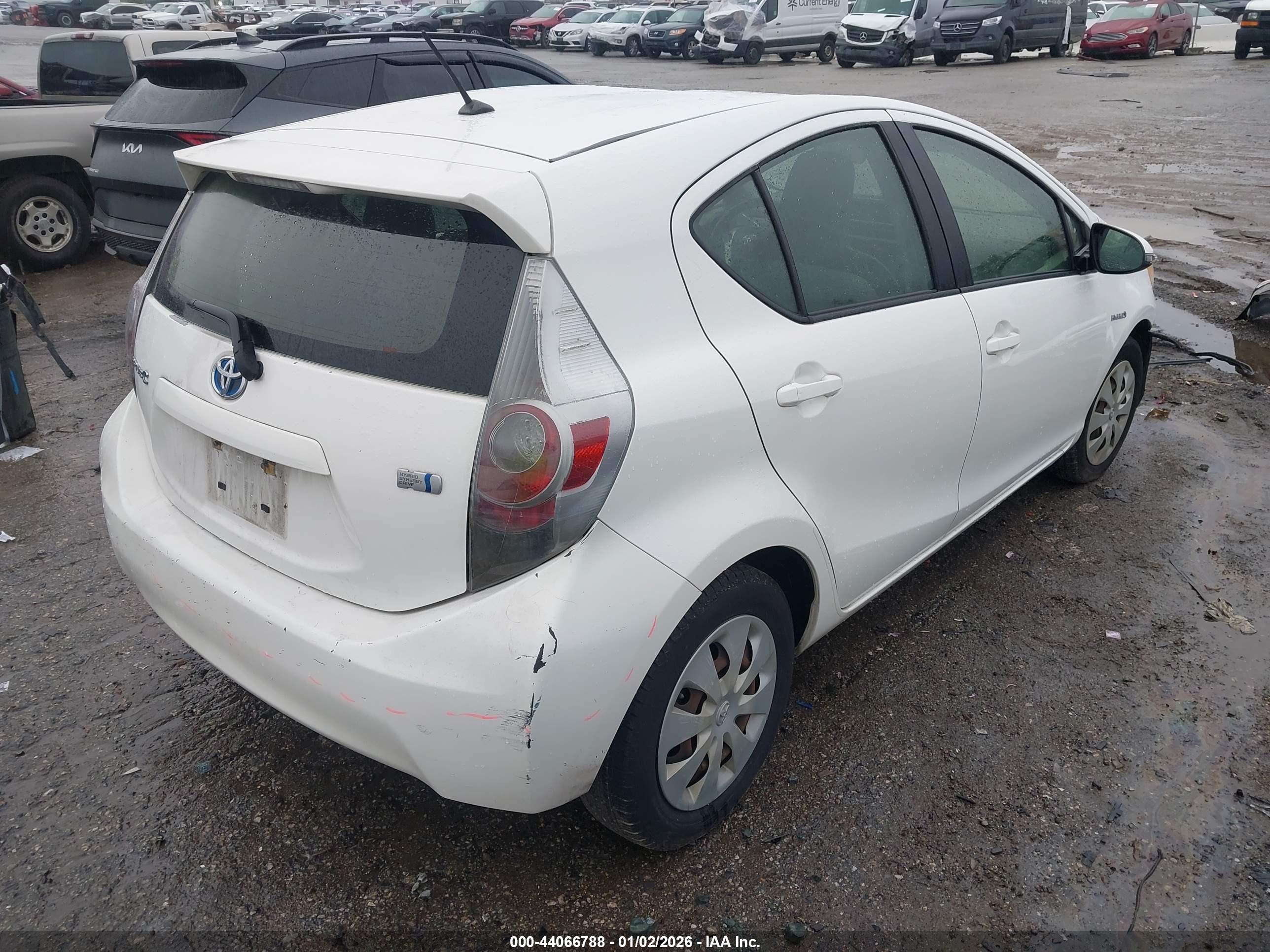 TOYOTA PRIUS image 4