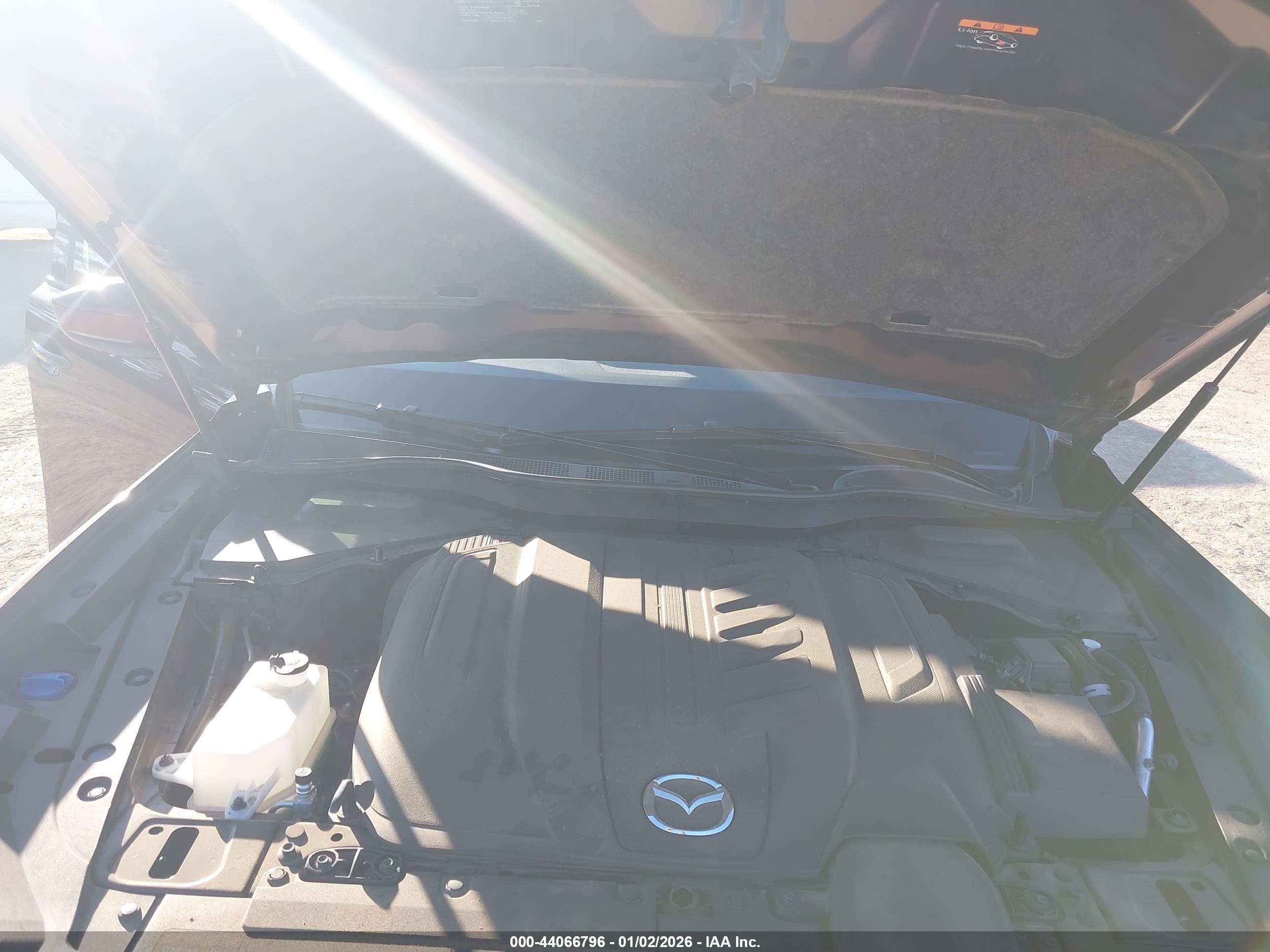 MAZDA CX-90 image 10