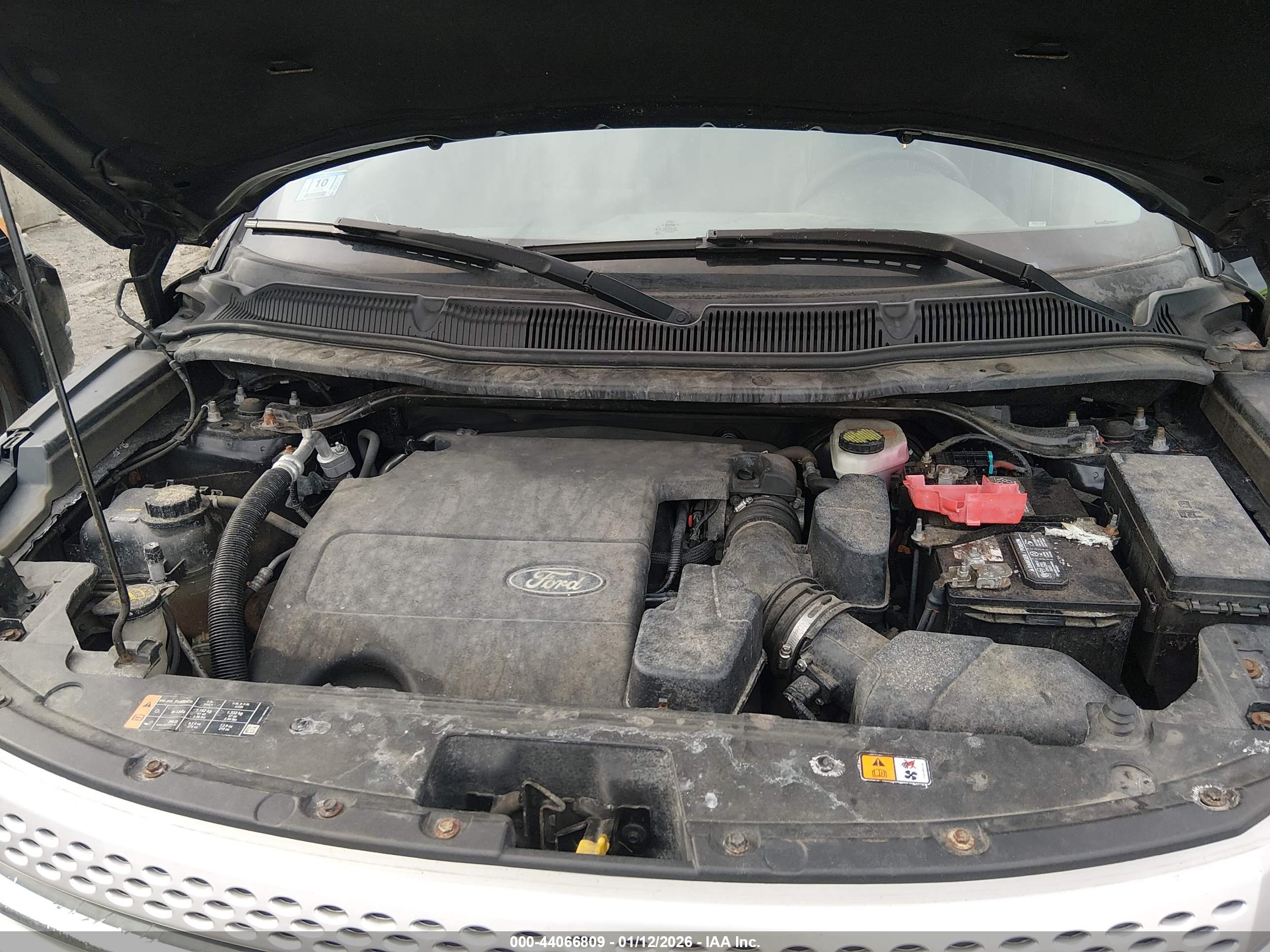 FORD EXPLORER image 10