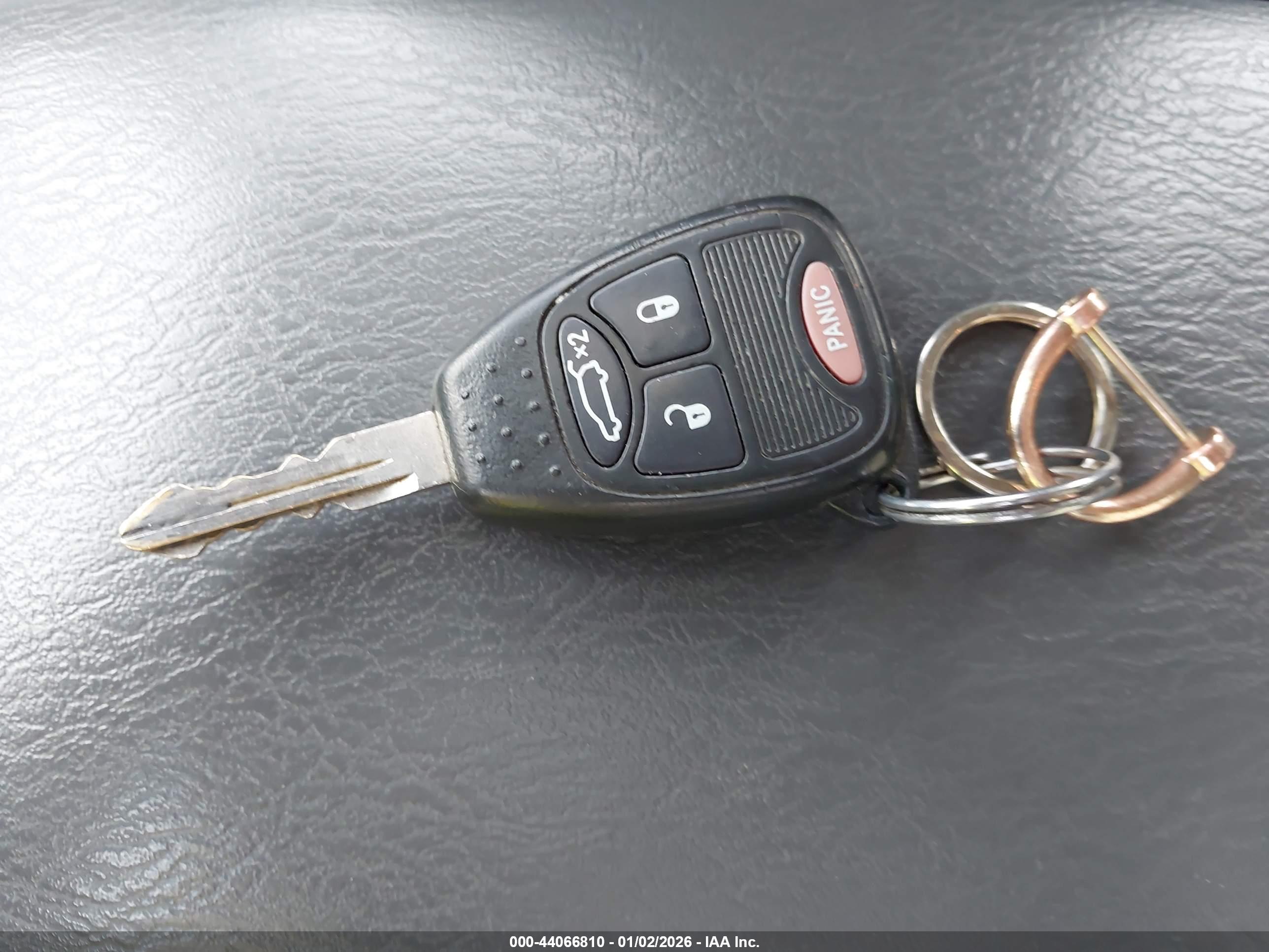 JEEP LIBERTY image 11