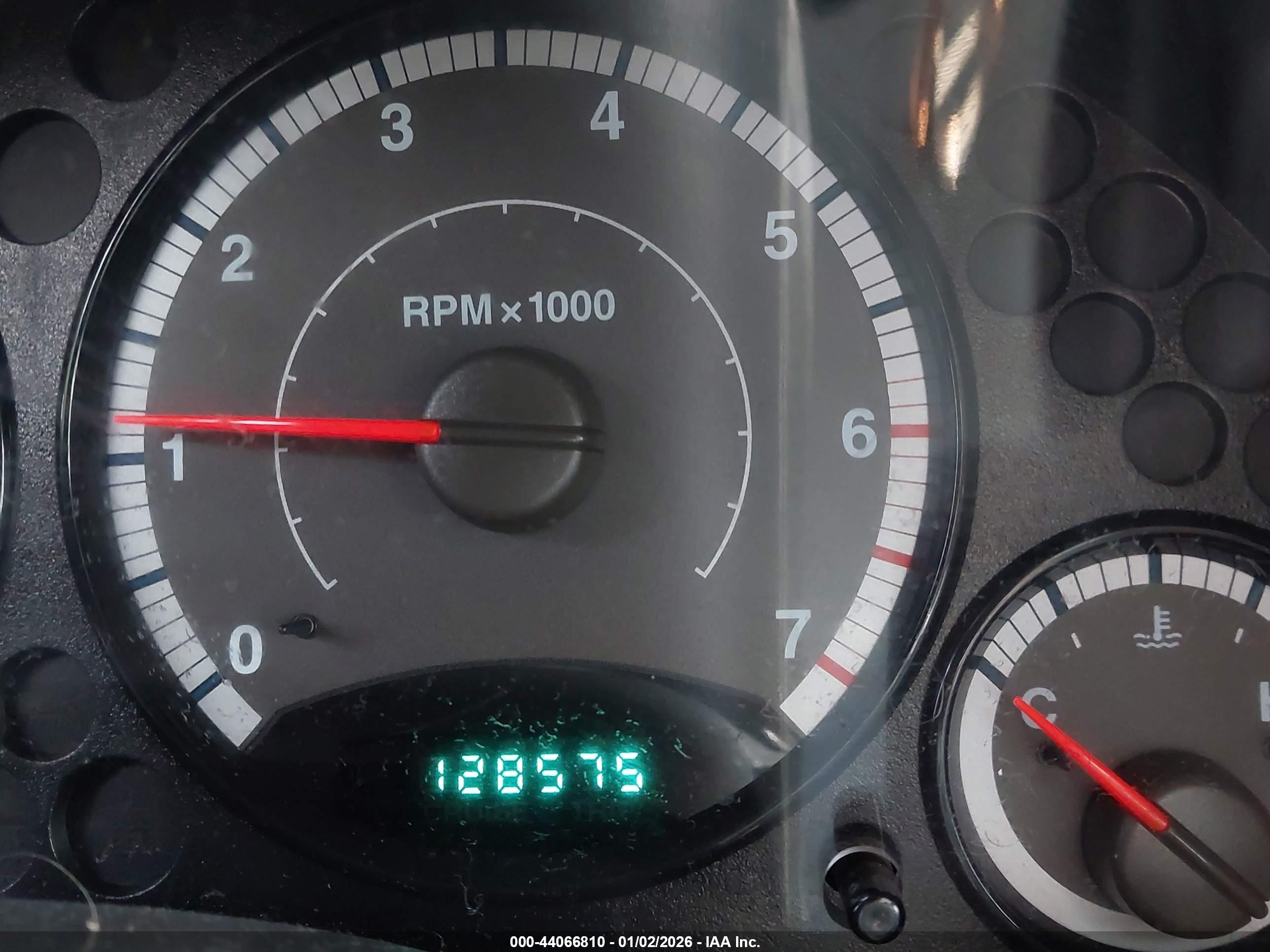 JEEP LIBERTY image 7