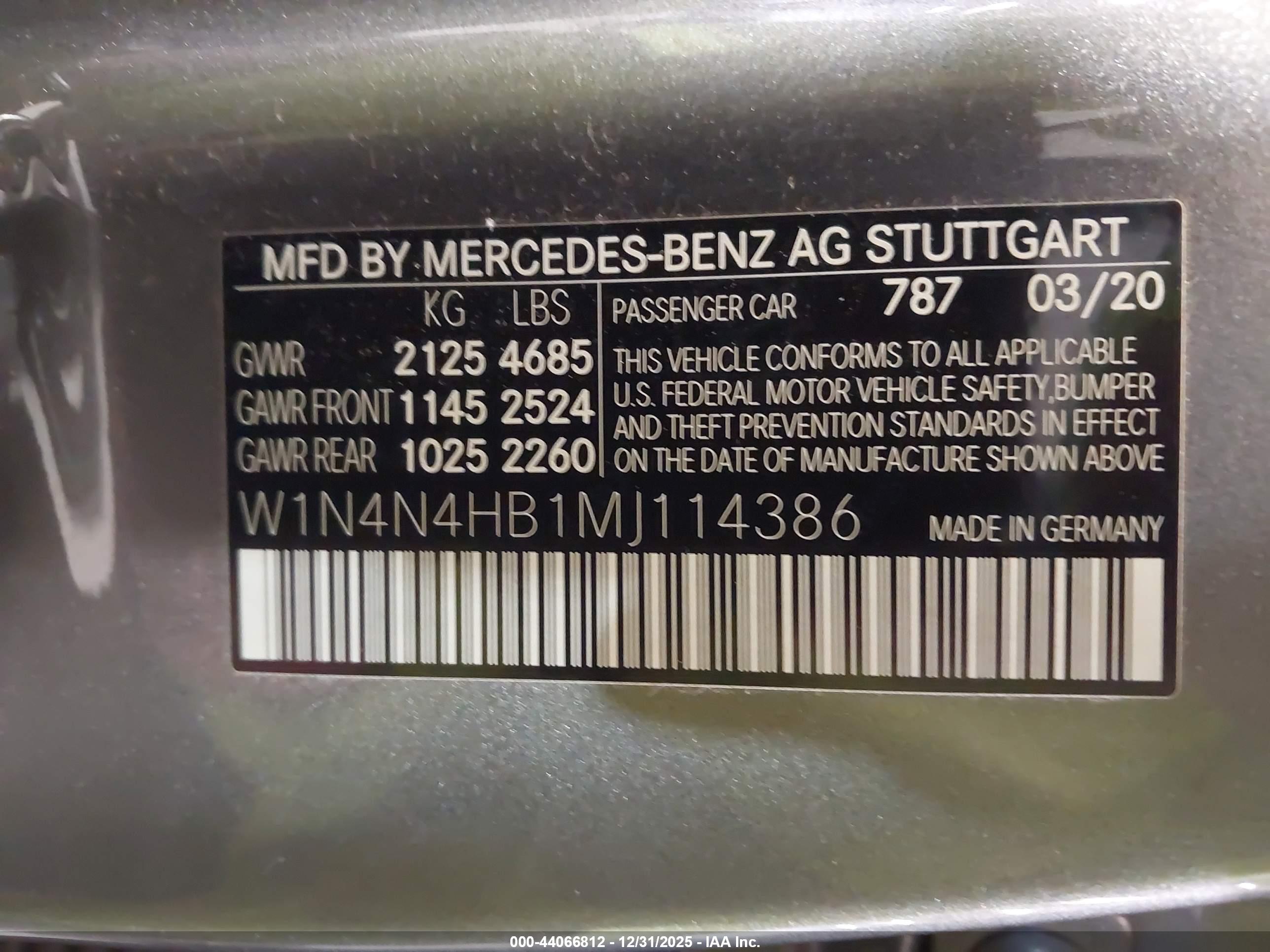 MERCEDES-BENZ GLA image 9