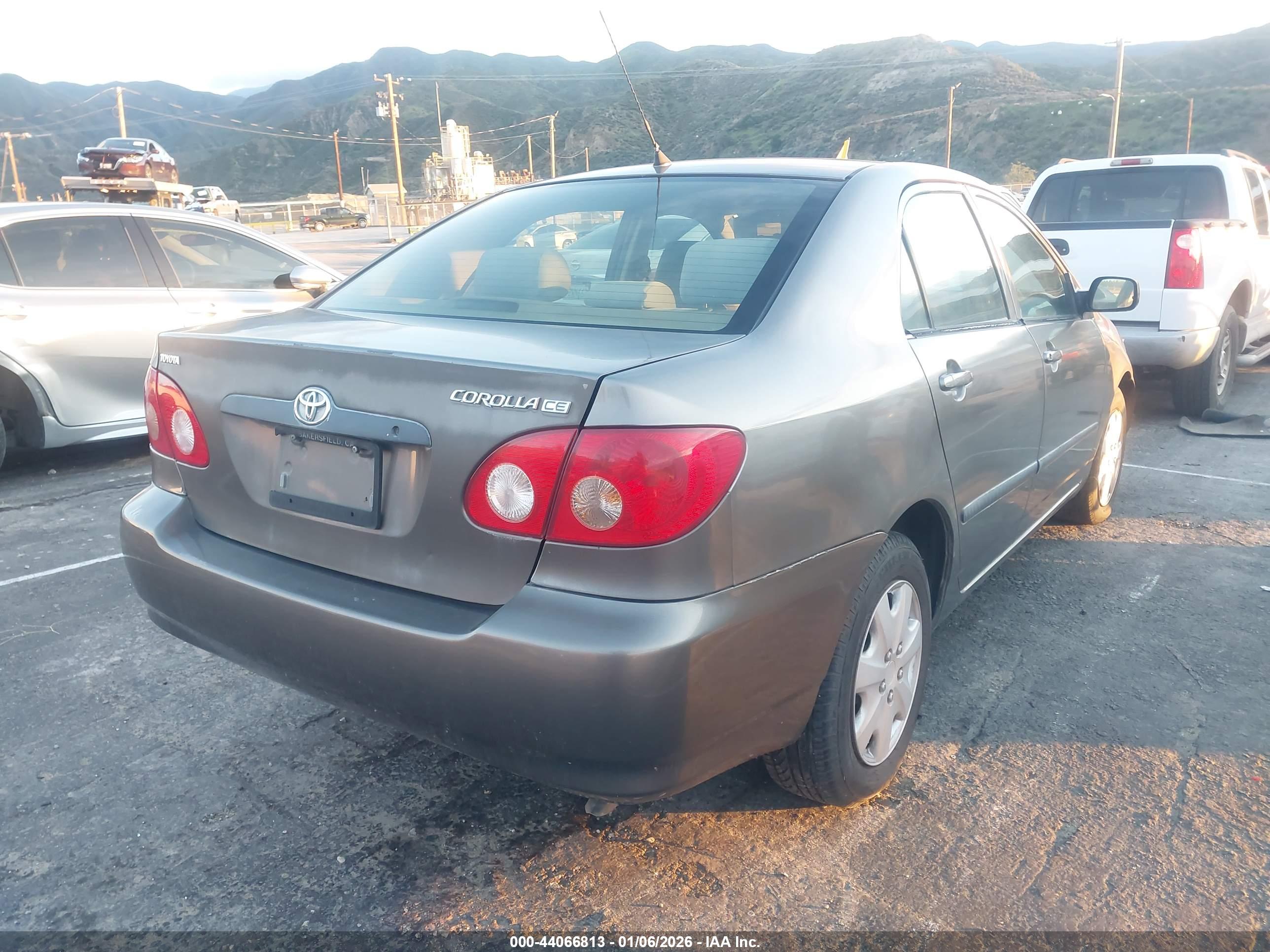 TOYOTA COROLLA image 4