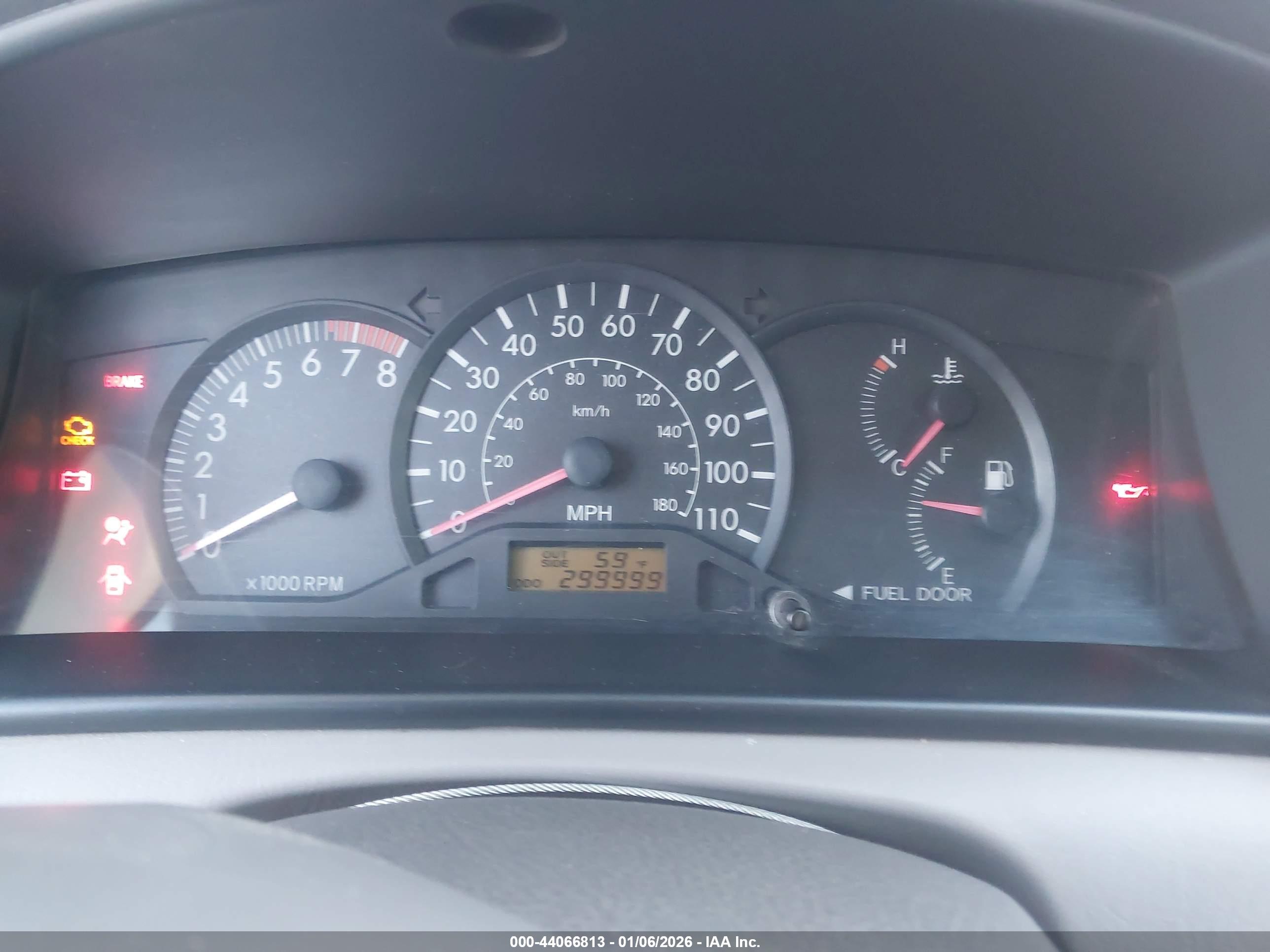 TOYOTA COROLLA image 7