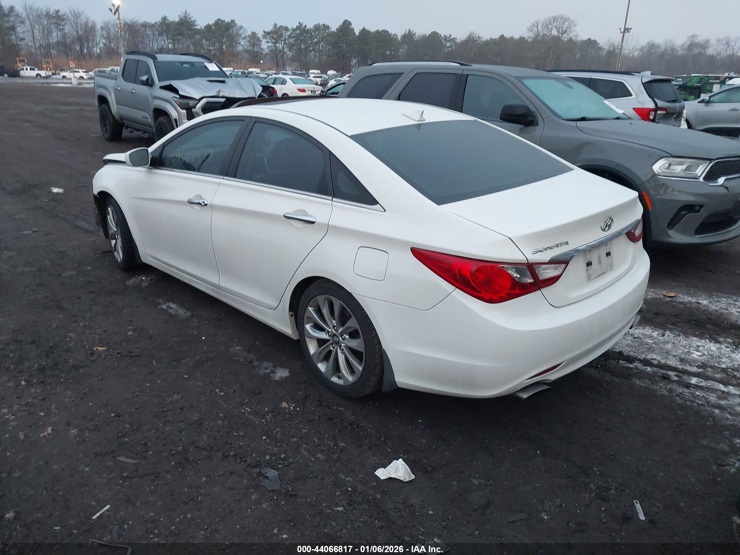 HYUNDAI SONATA image 3