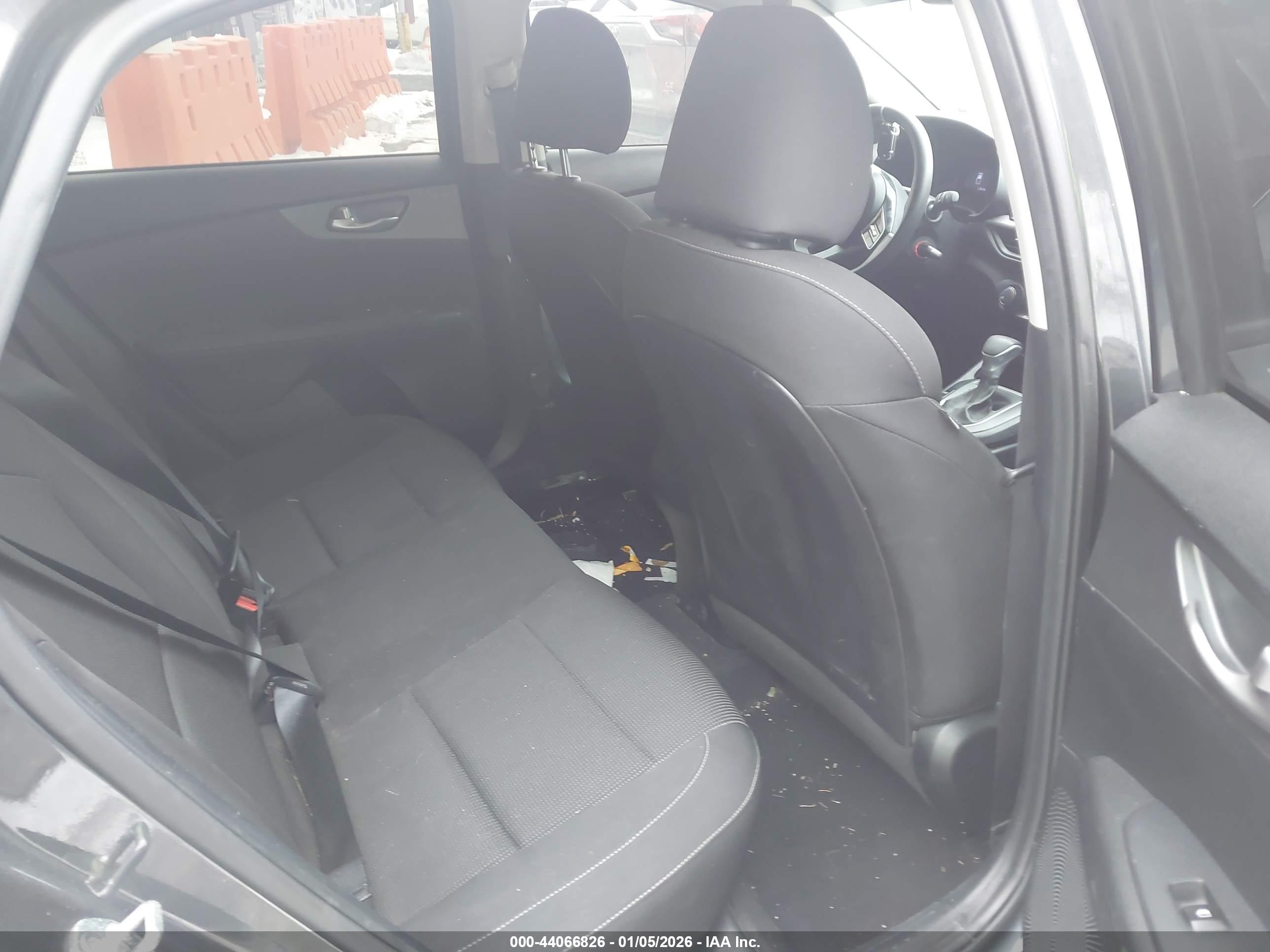 KIA FORTE image 8