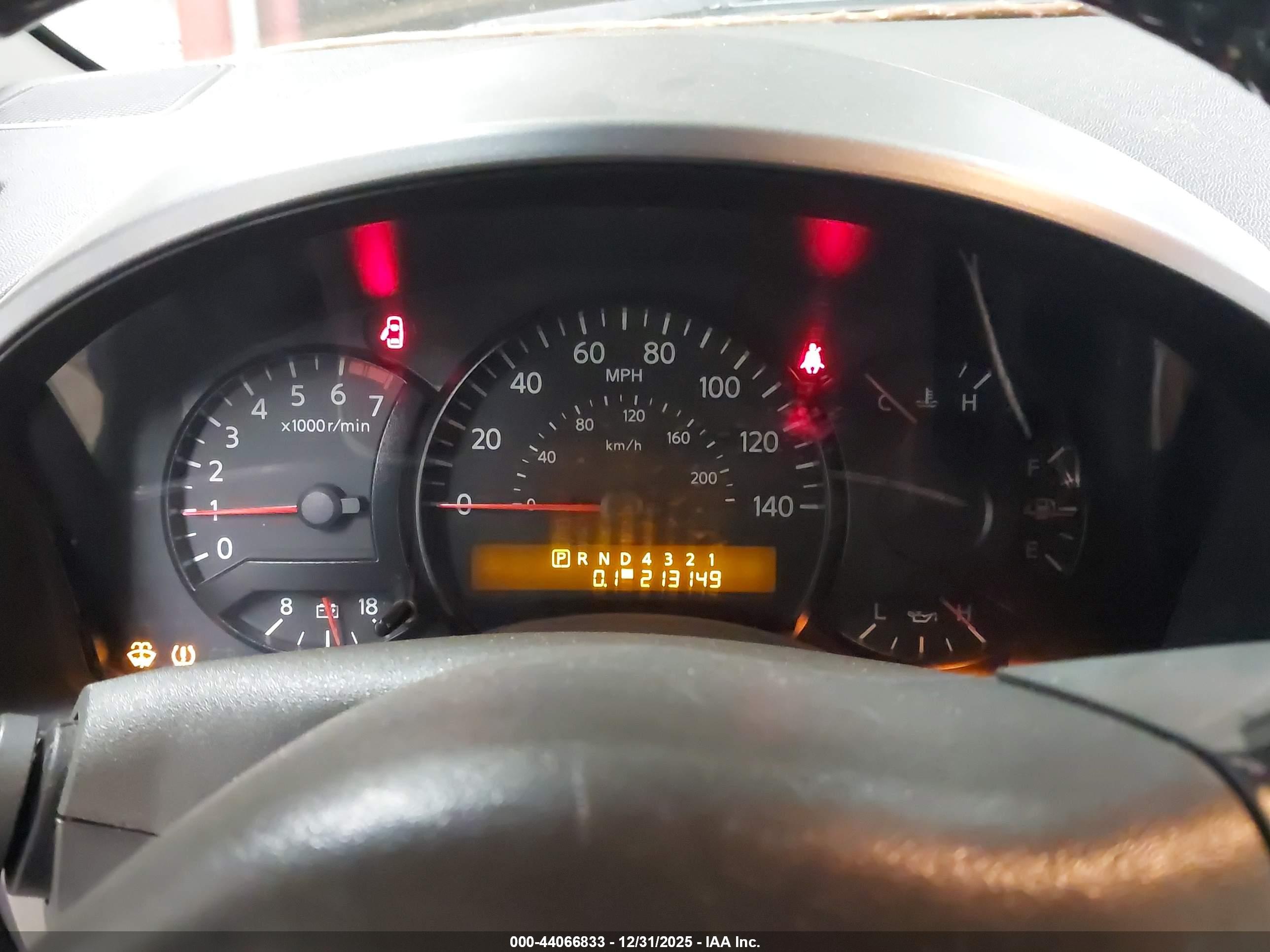 NISSAN ARMADA image 7
