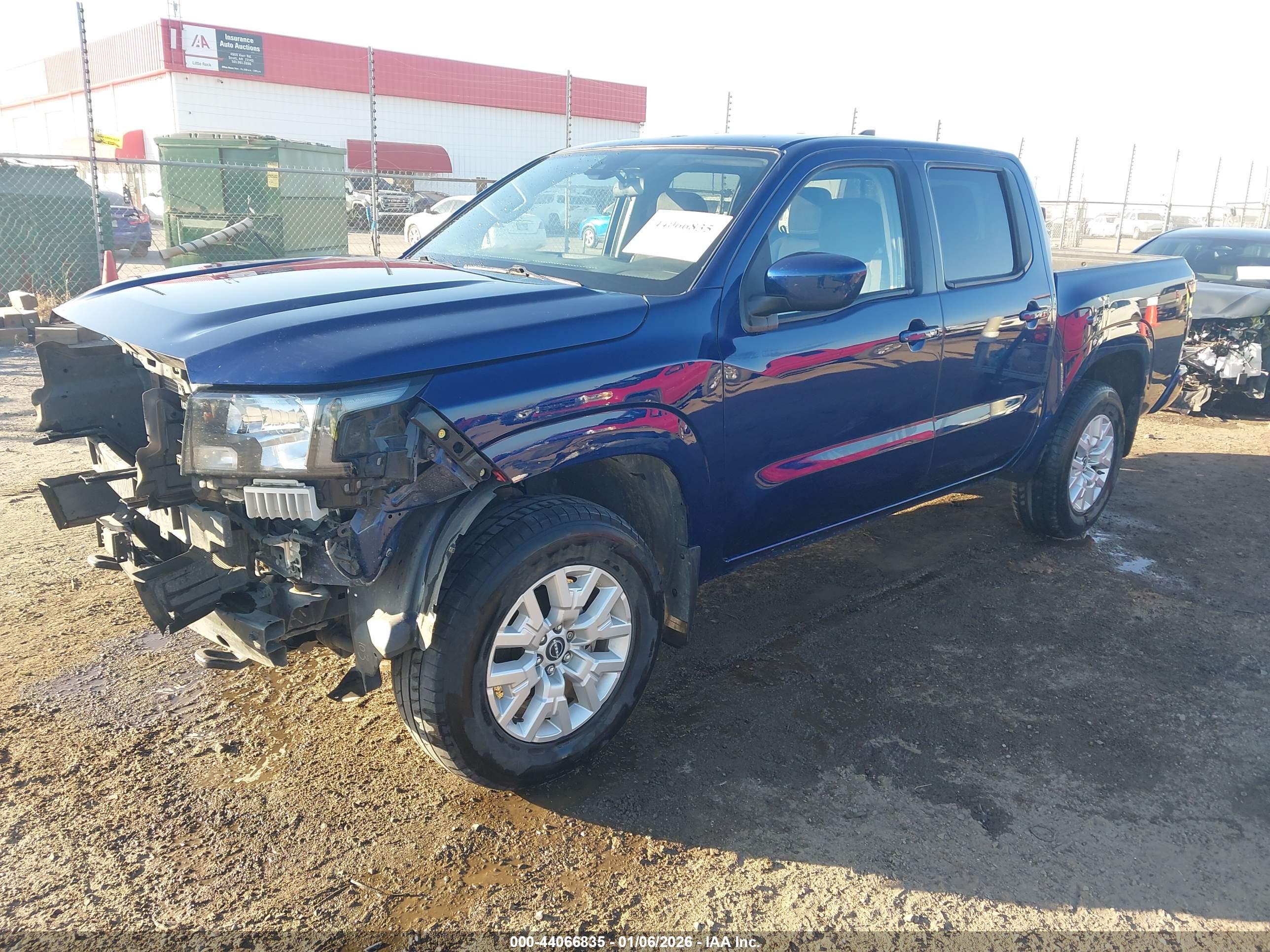 NISSAN FRONTIER image 2