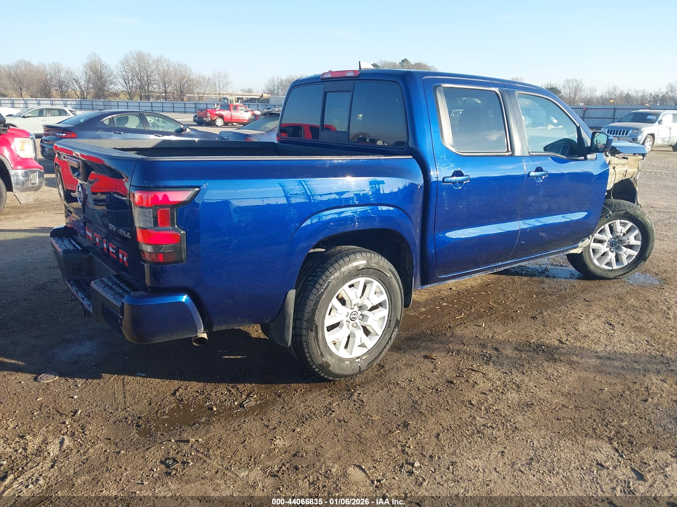 NISSAN FRONTIER image 4