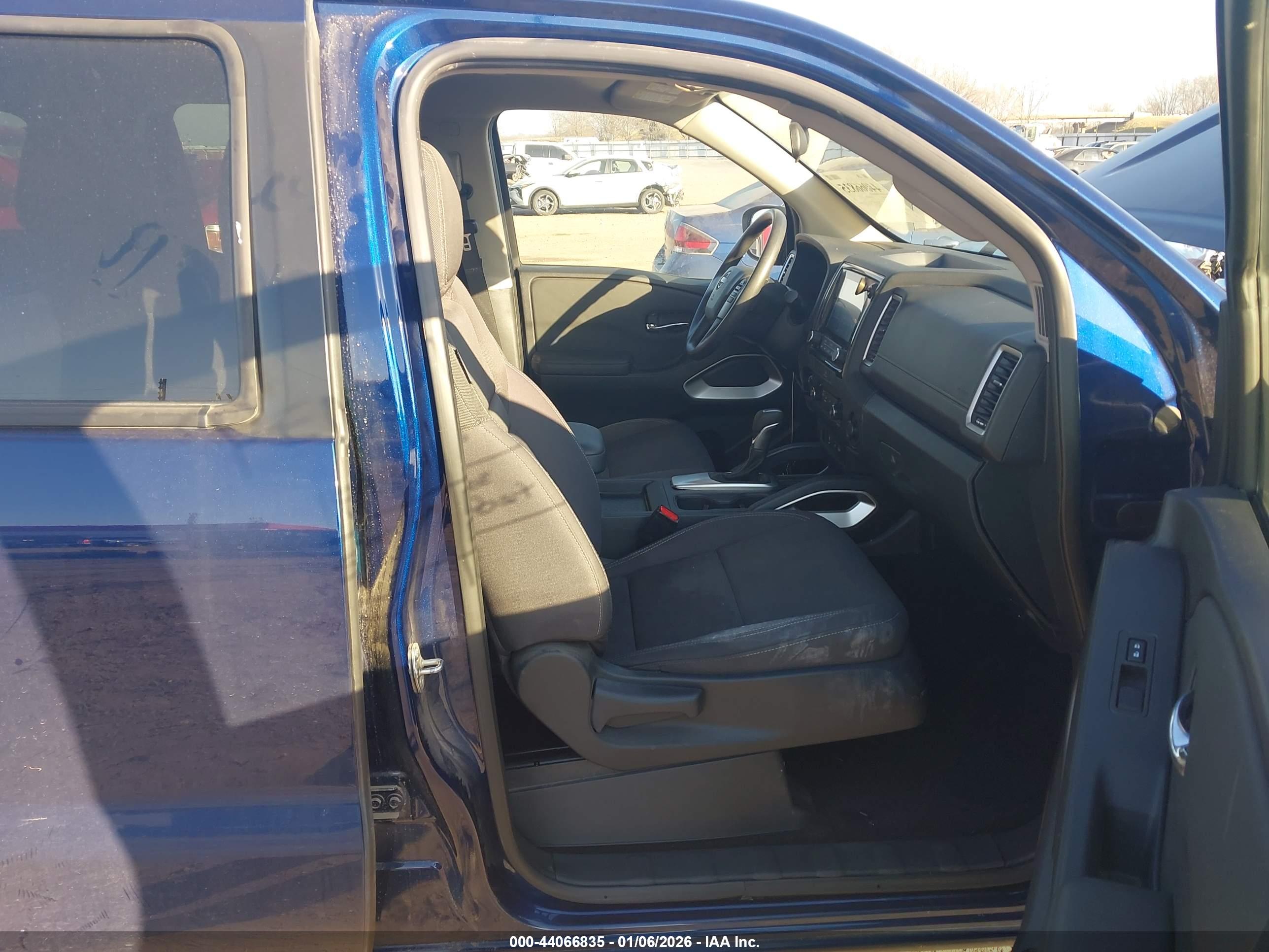 NISSAN FRONTIER image 5