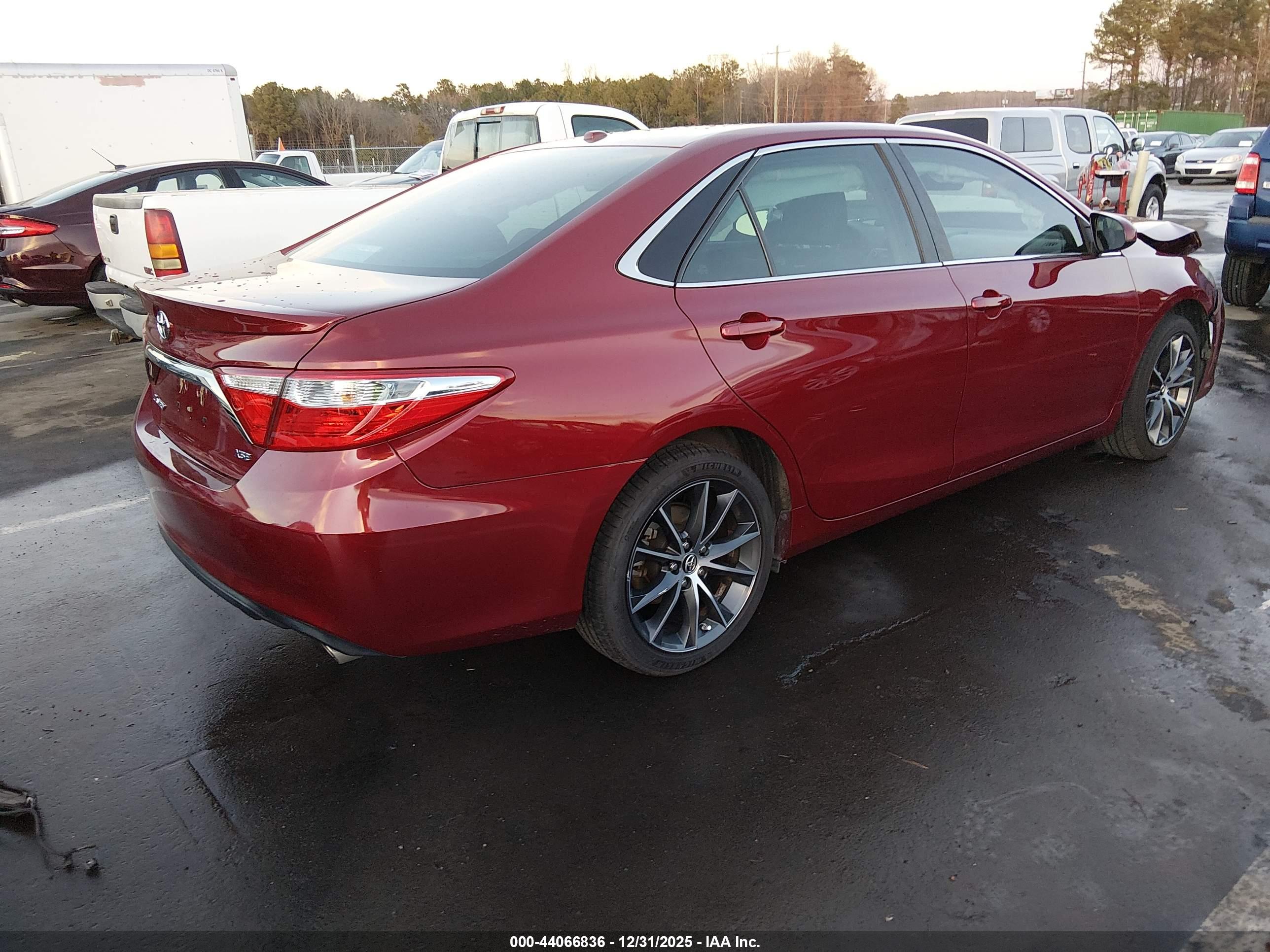 TOYOTA CAMRY image 4
