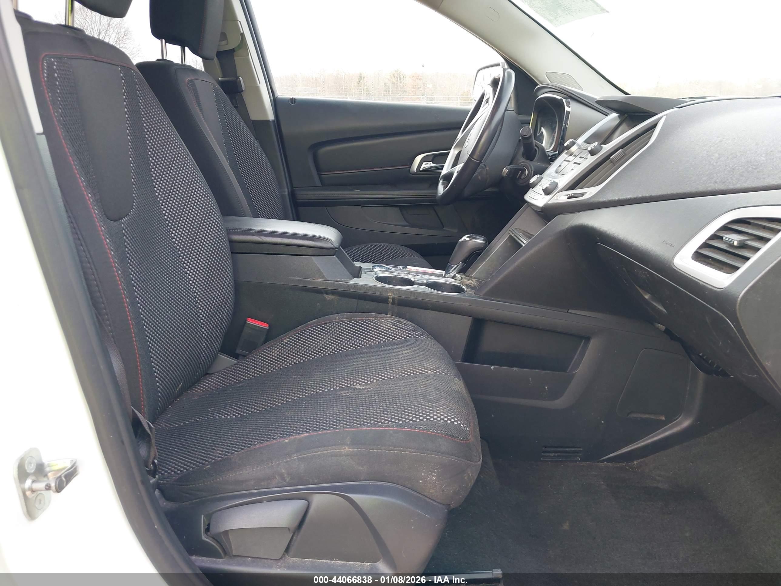 GMC TERRAIN image 5