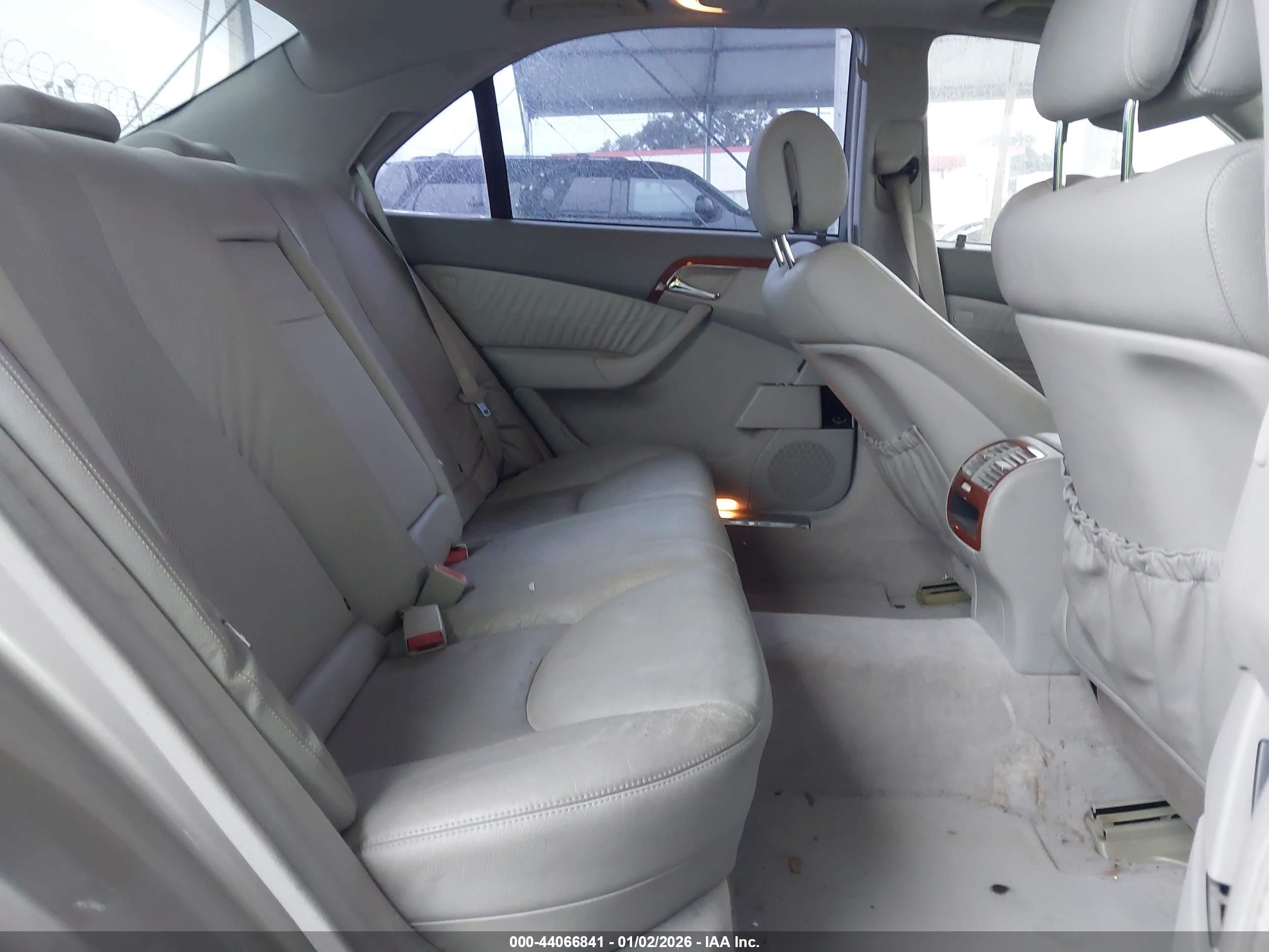 MERCEDES-BENZ S image 8