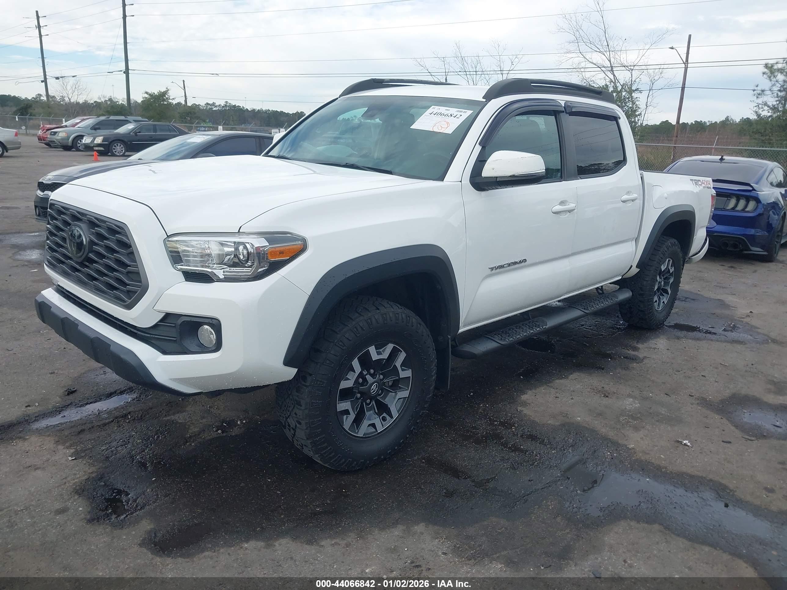 TOYOTA TACOMA image 2