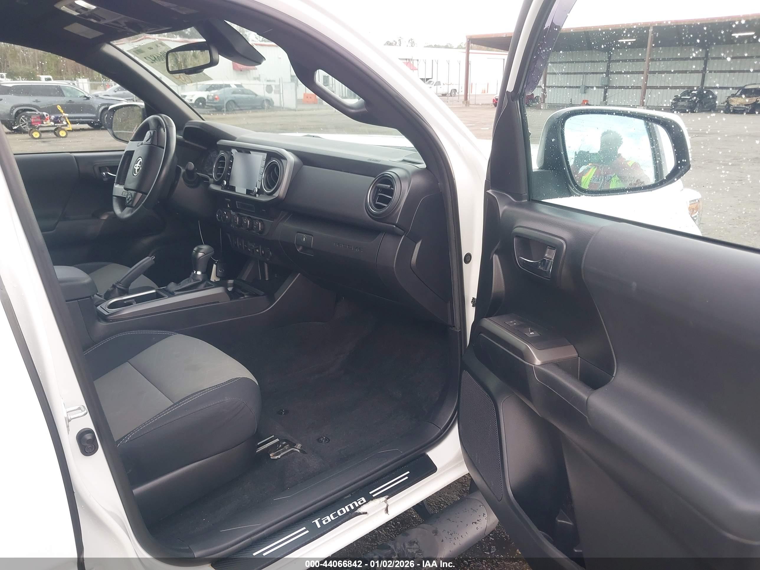 TOYOTA TACOMA image 5