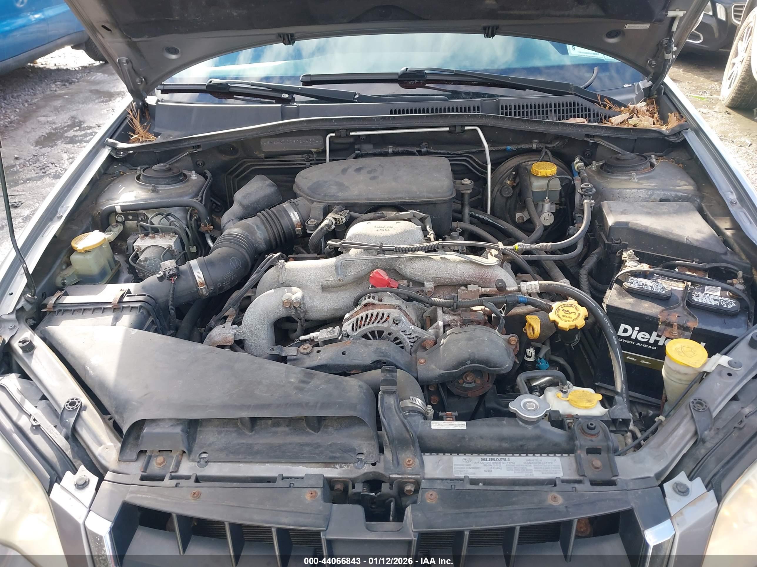 SUBARU OUTBACK image 10