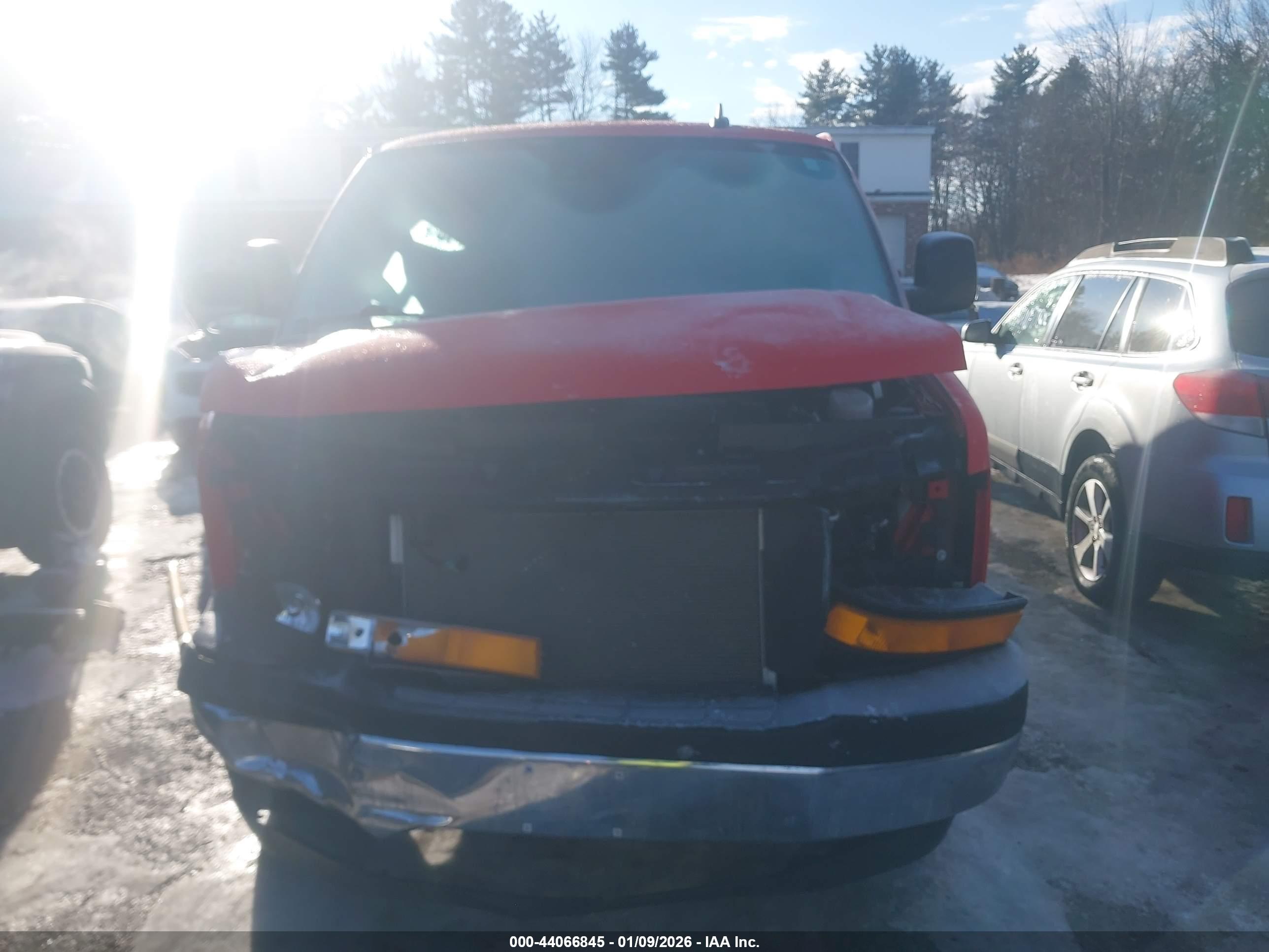 GMC SAVANA image 6
