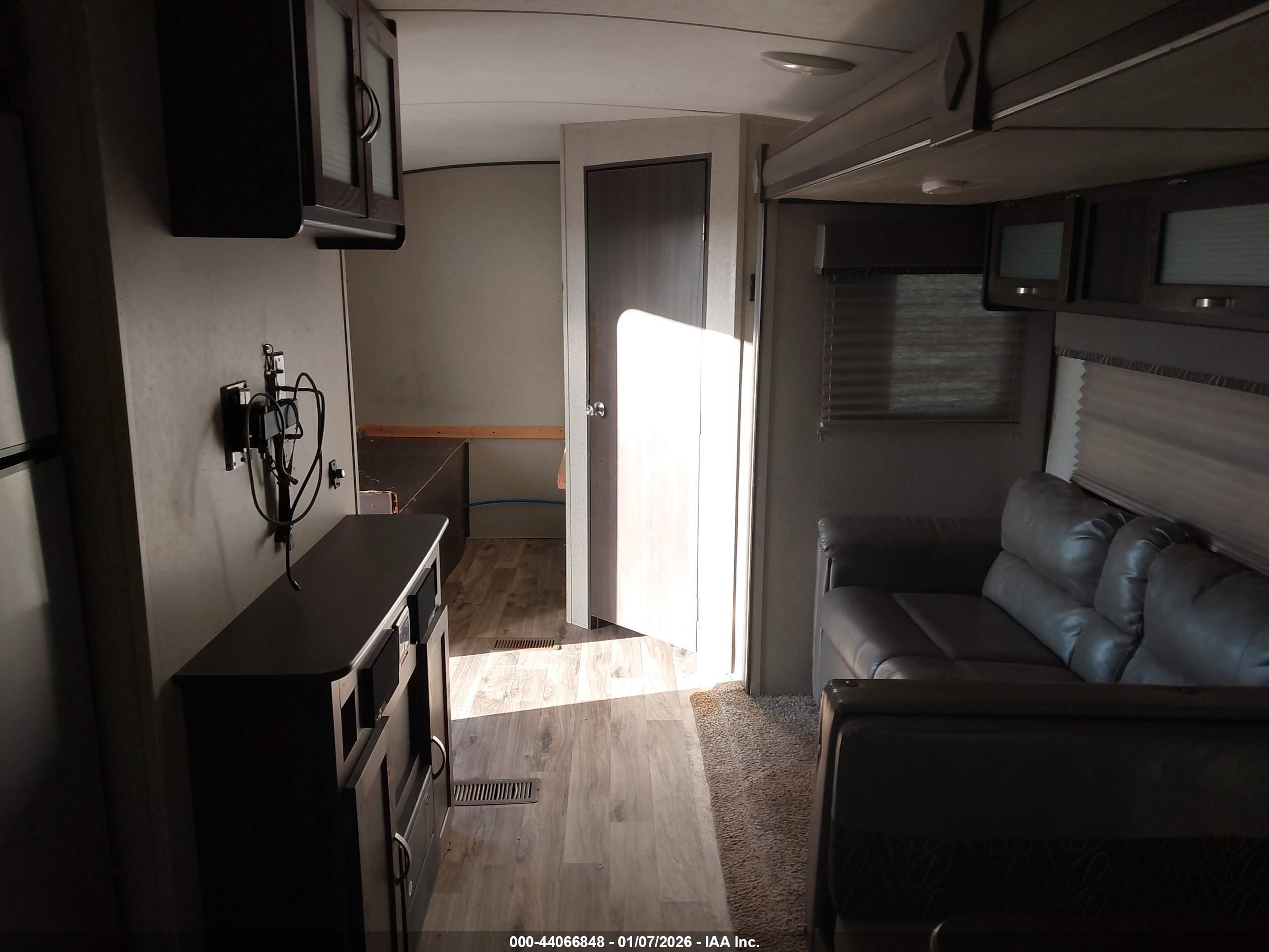 KEYSTONE RV image 8
