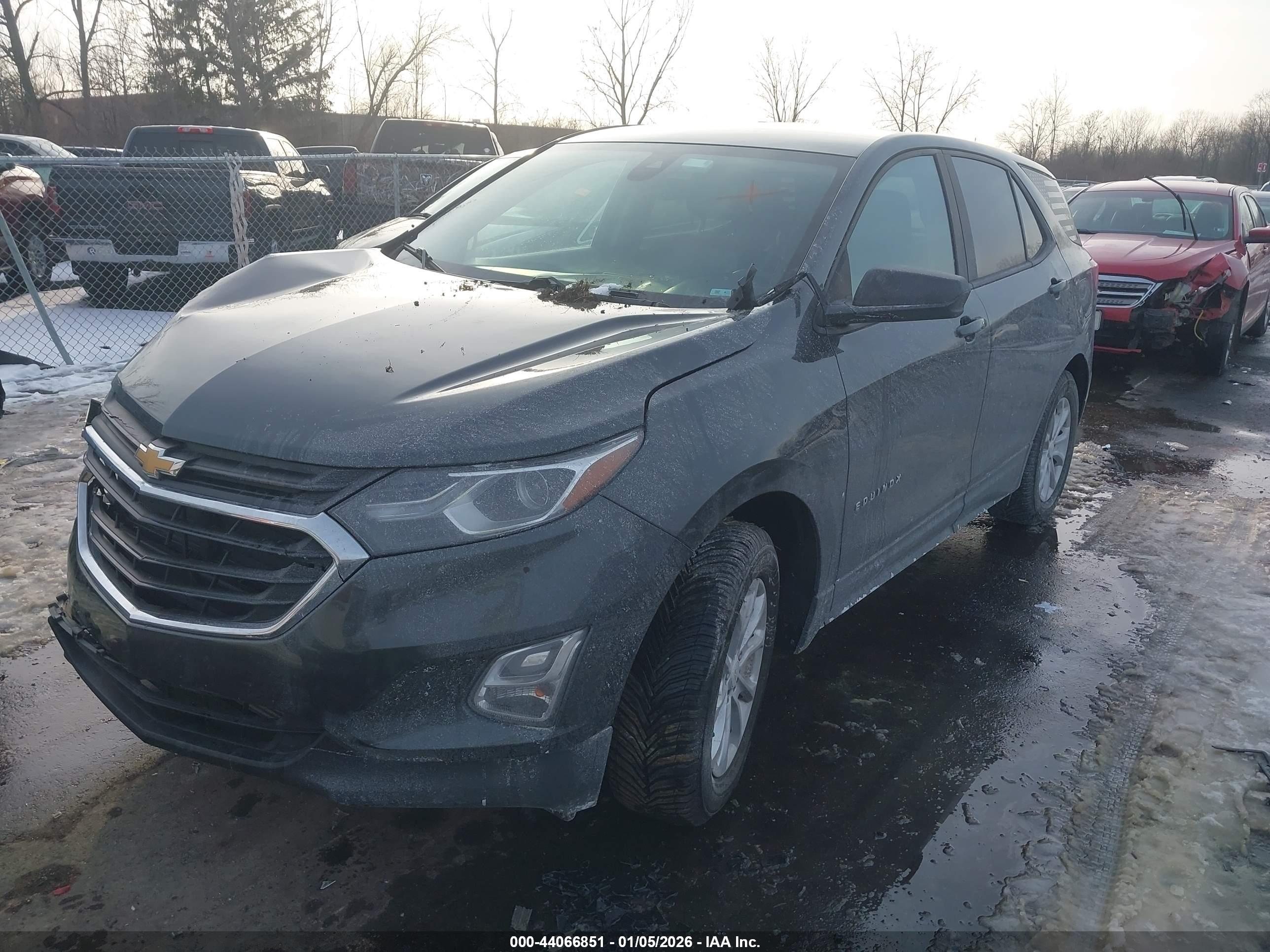 CHEVROLET EQUINOX image 2