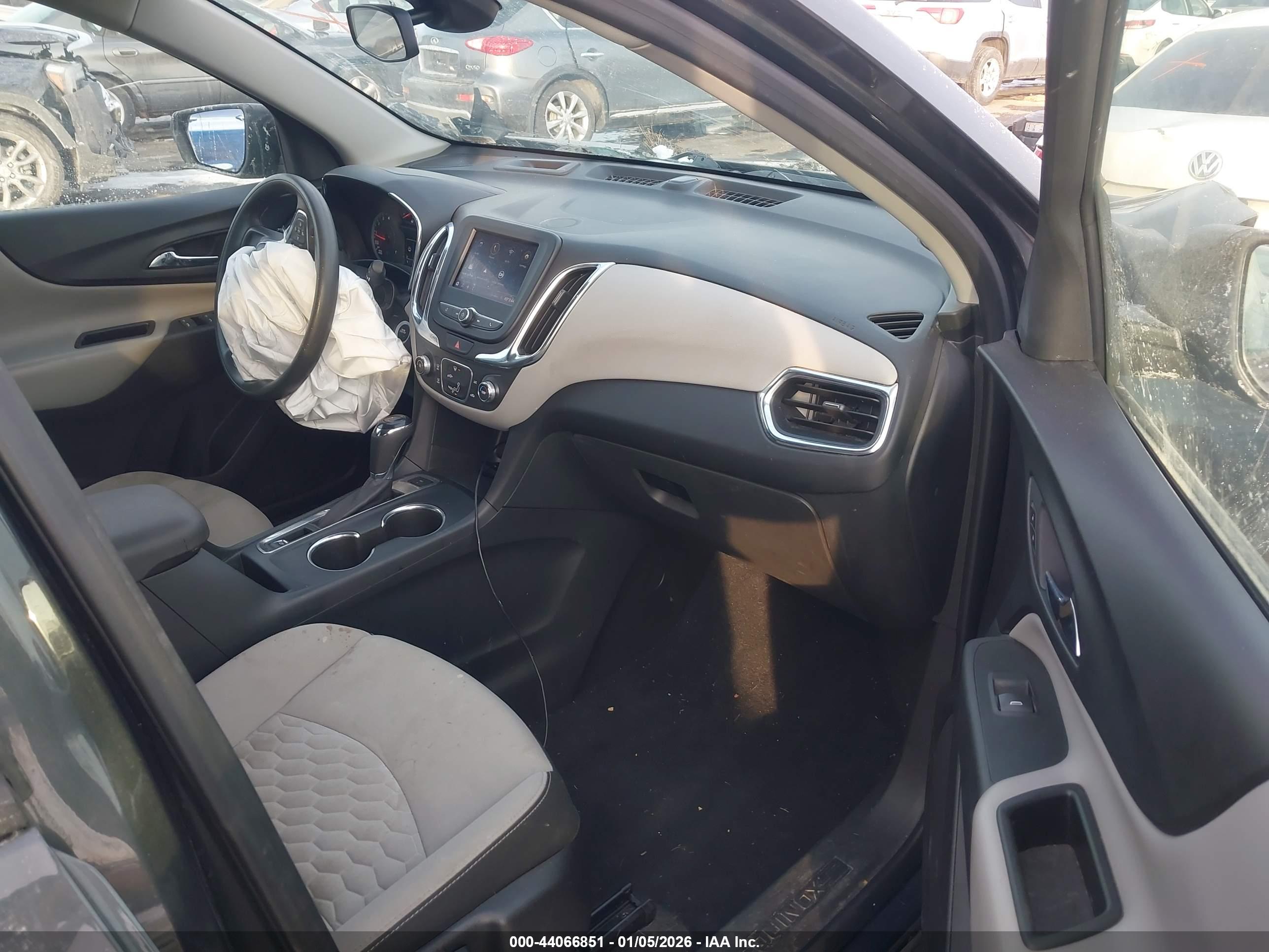 CHEVROLET EQUINOX image 5