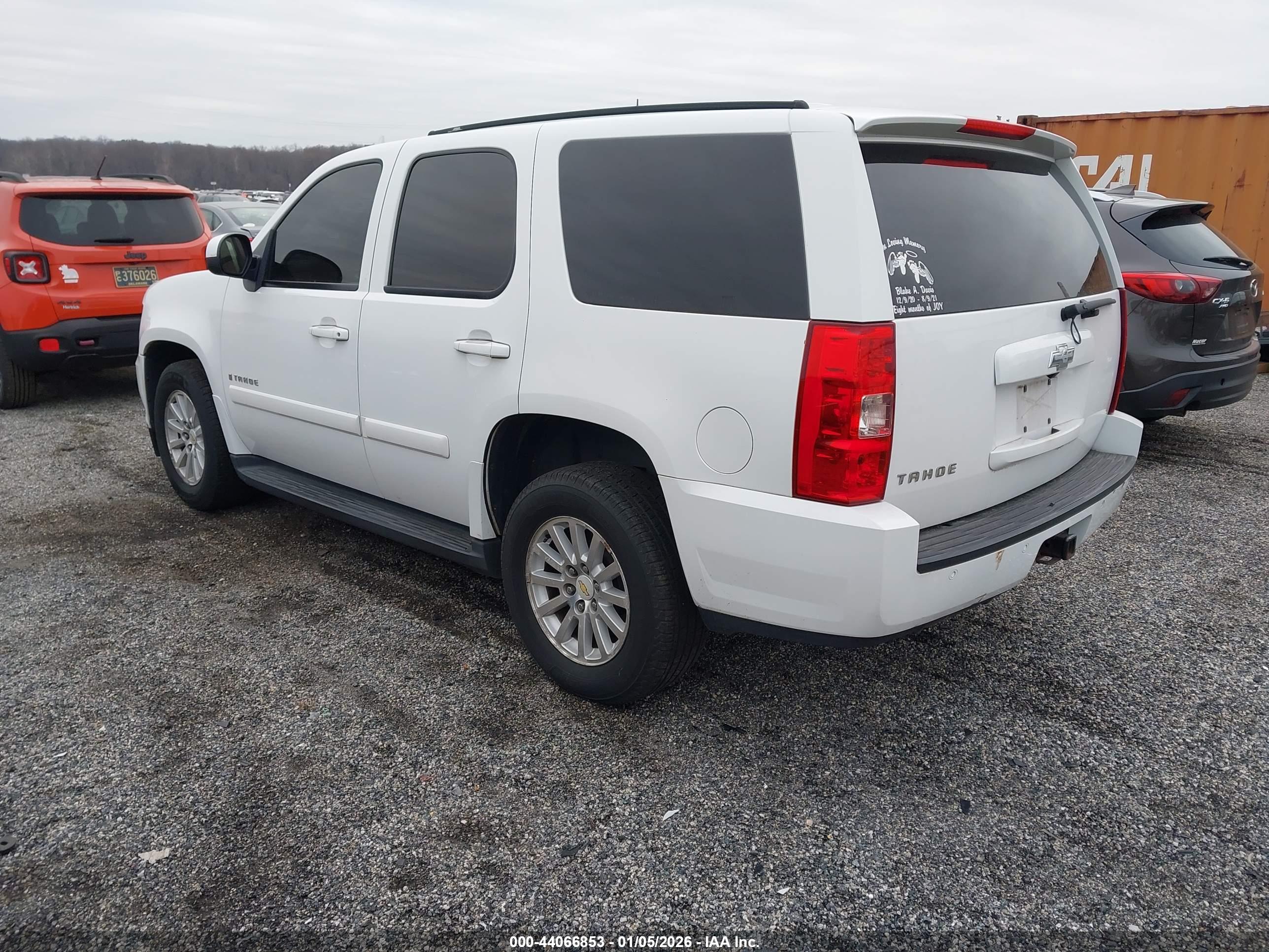 CHEVROLET TAHOE image 3