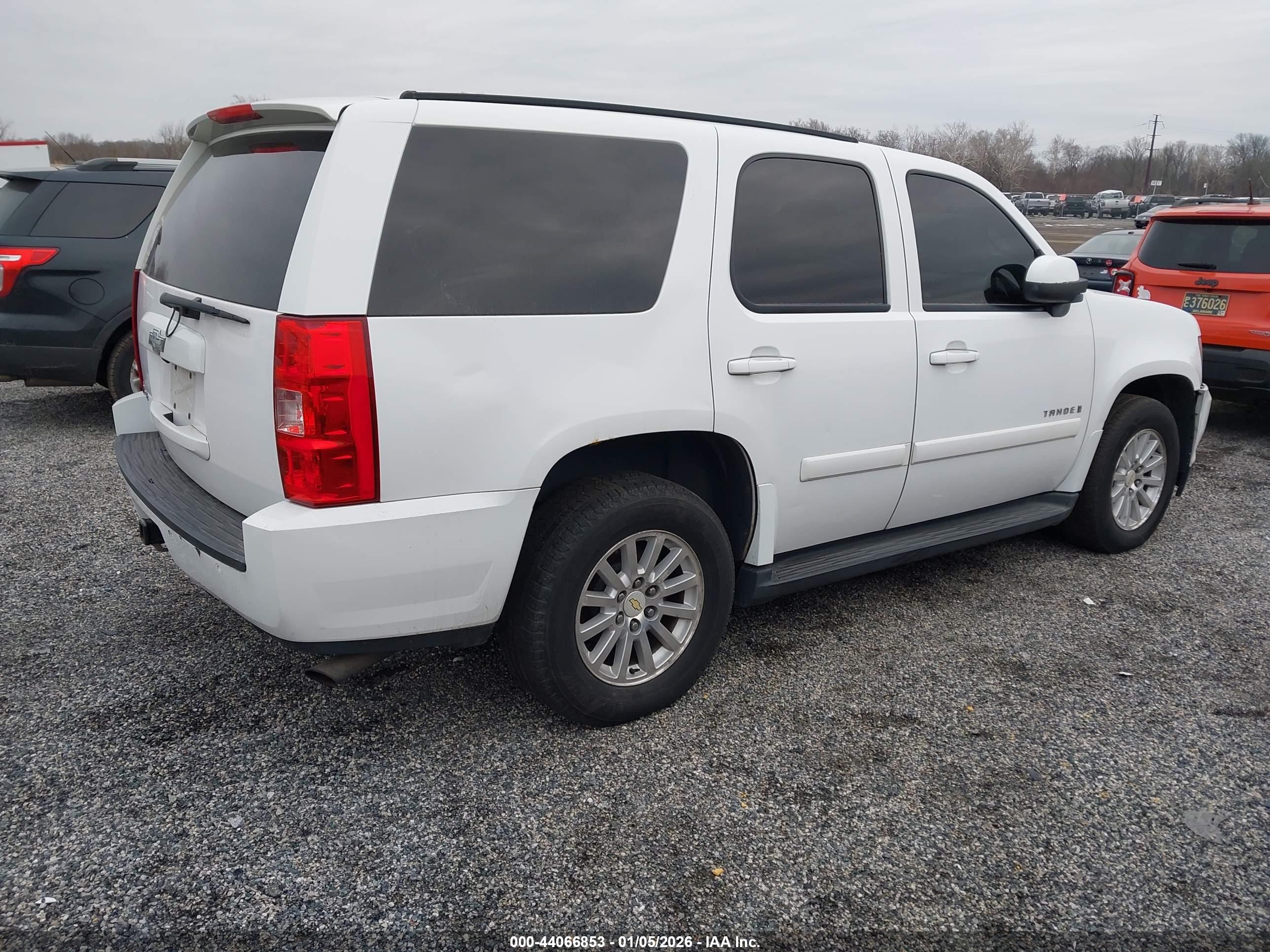 CHEVROLET TAHOE image 4