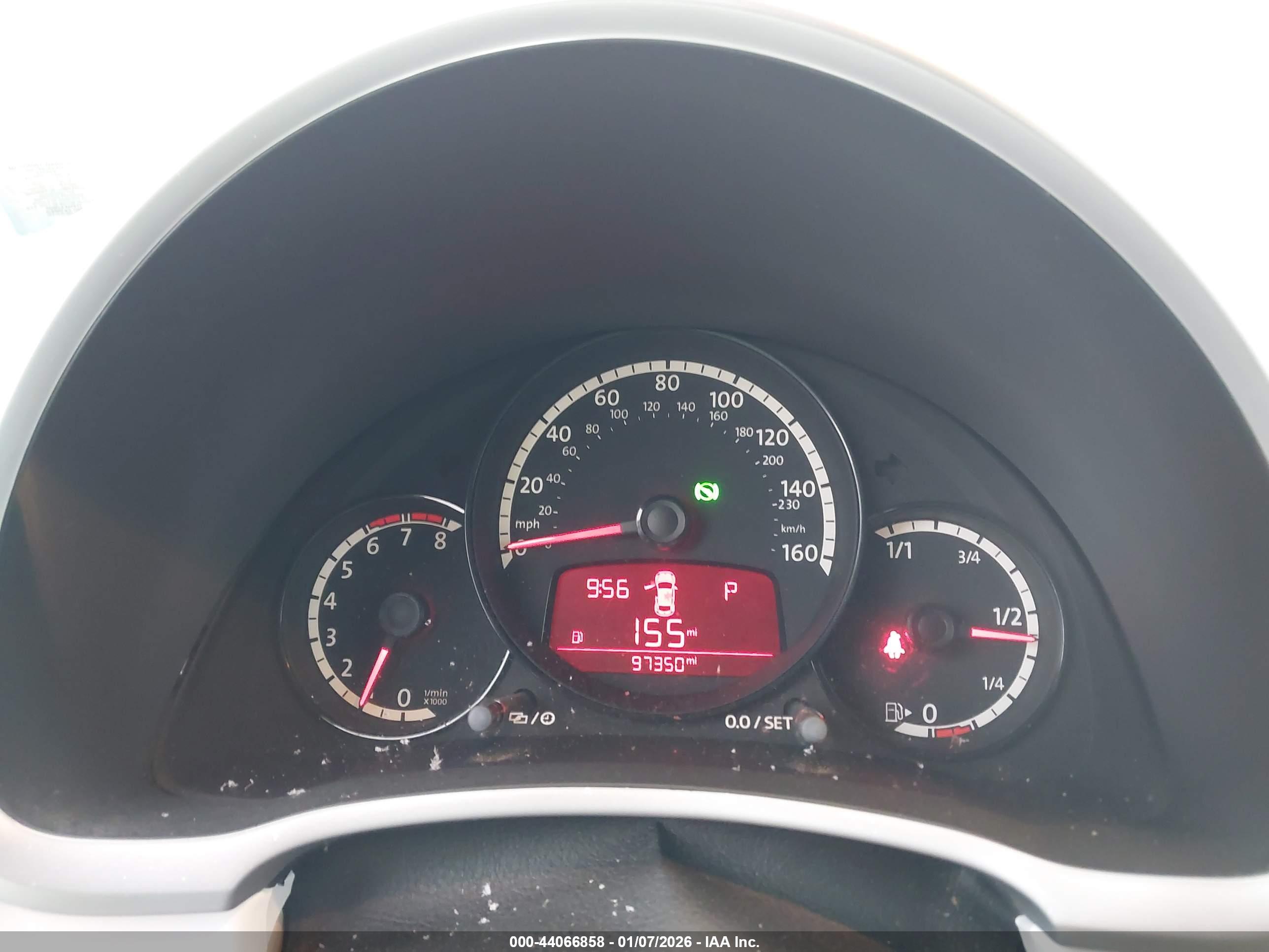 VOLKSWAGEN BEETLE image 7