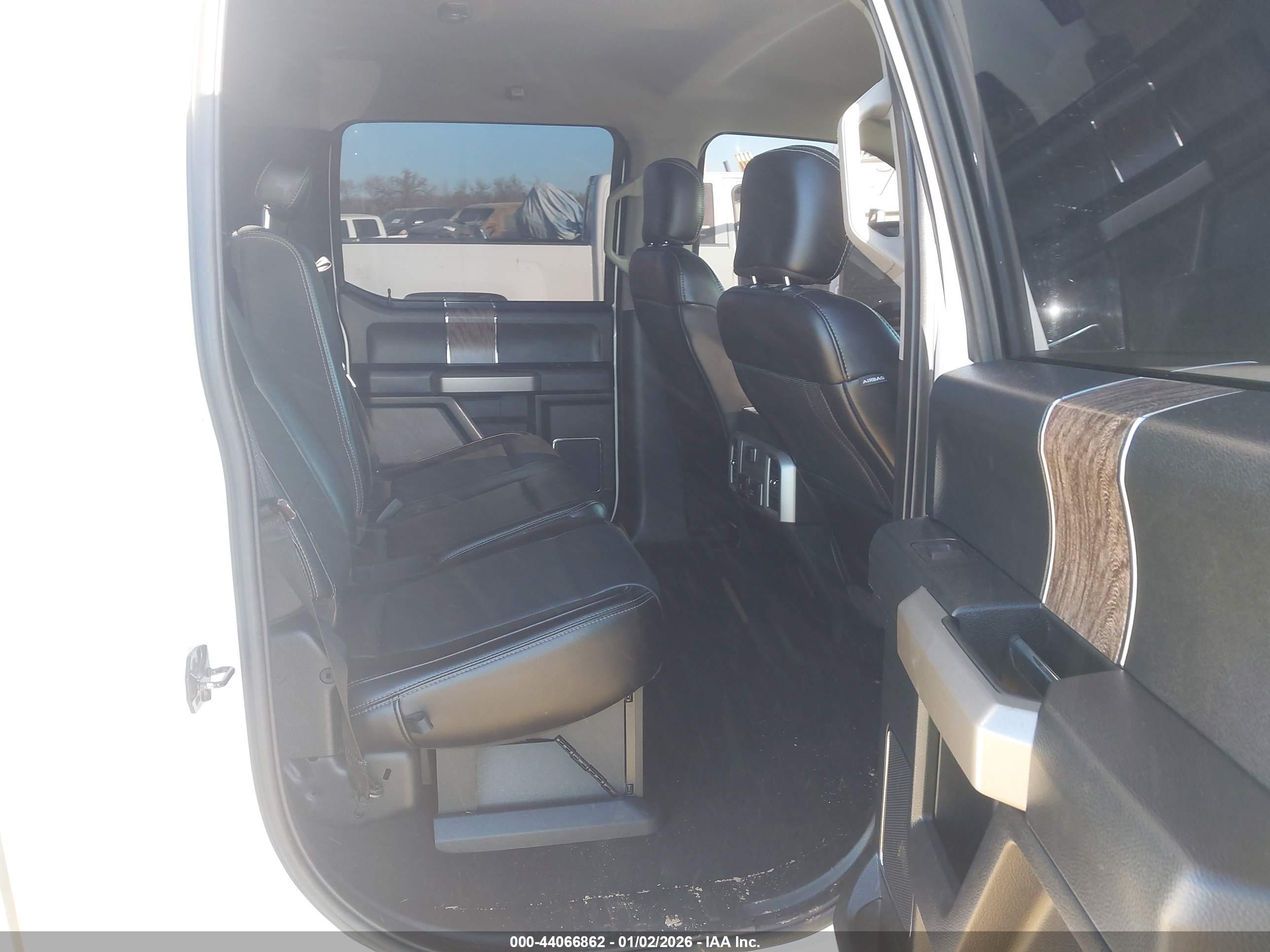 FORD F-250 image 8