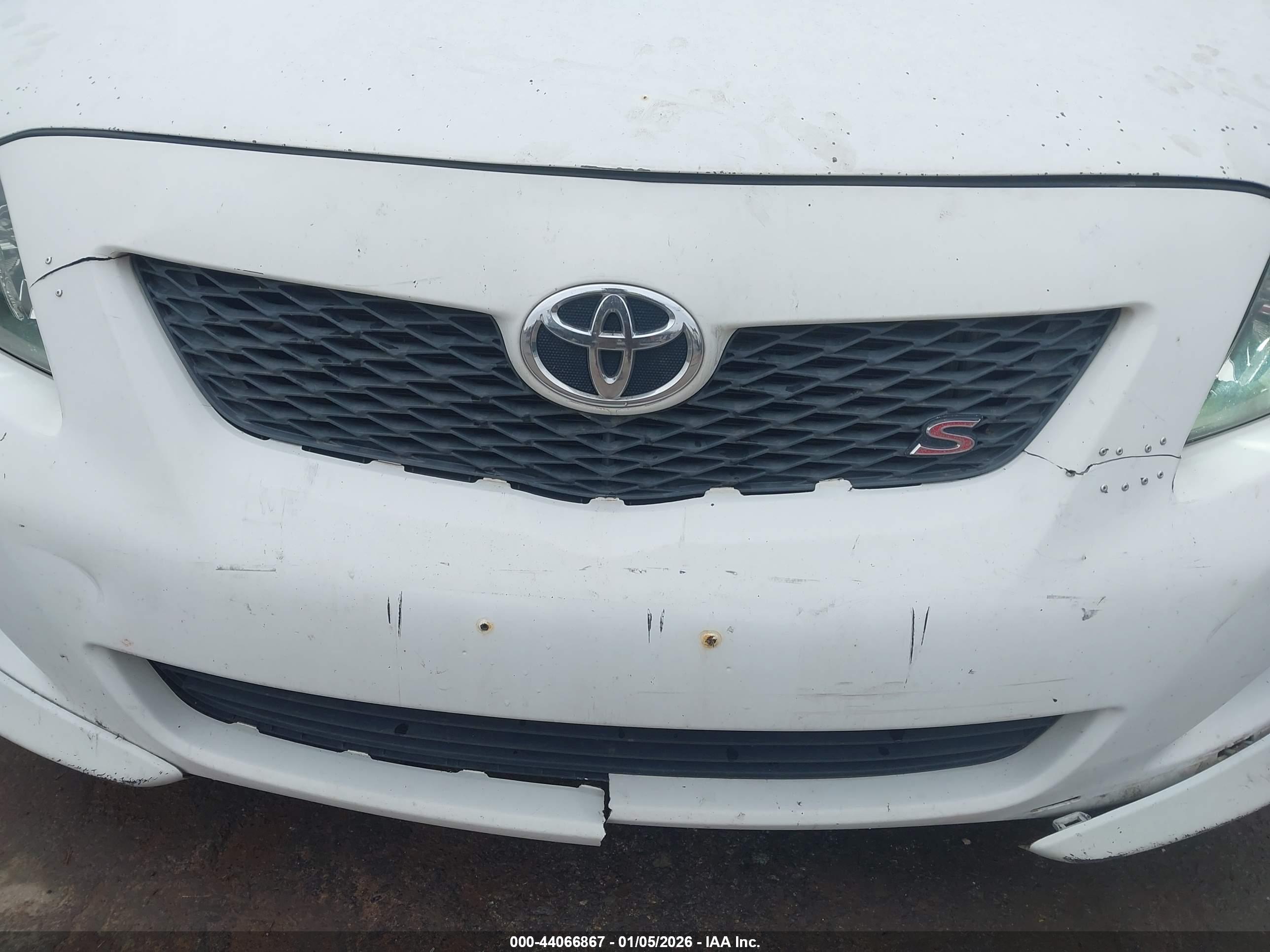 TOYOTA COROLLA image 6