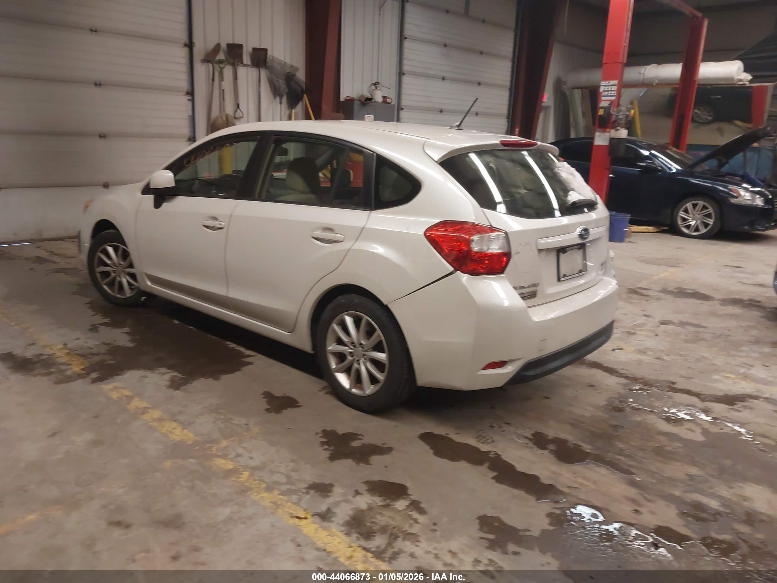 SUBARU IMPREZA image 3
