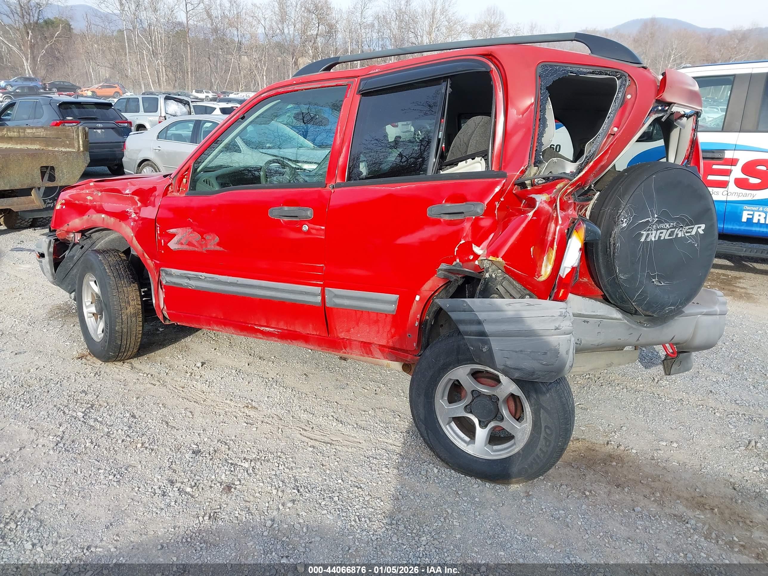 CHEVROLET TRACKER image 3