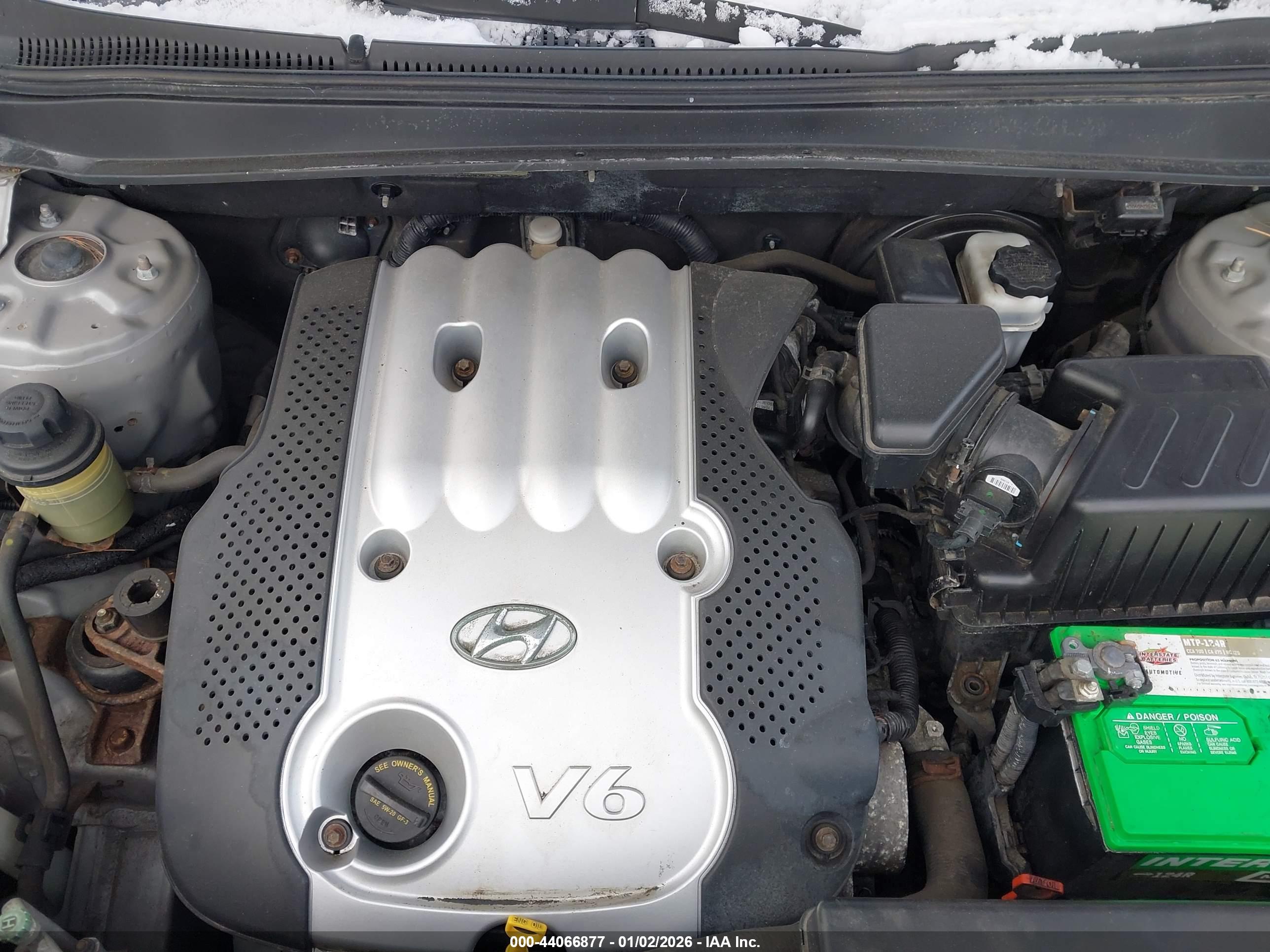 HYUNDAI SANTA image 10