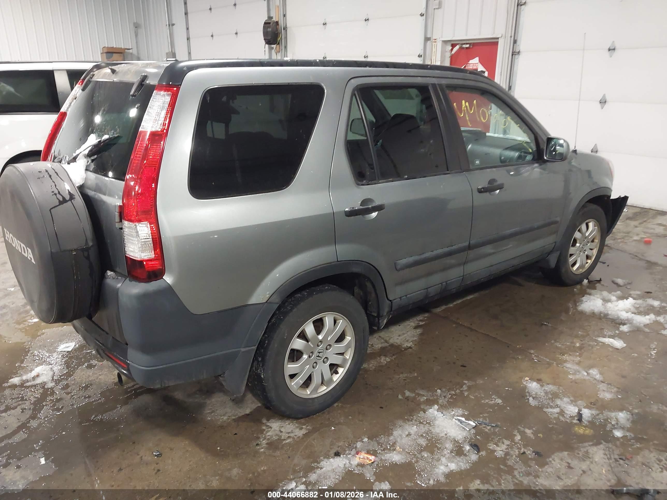 HONDA CR-V image 4