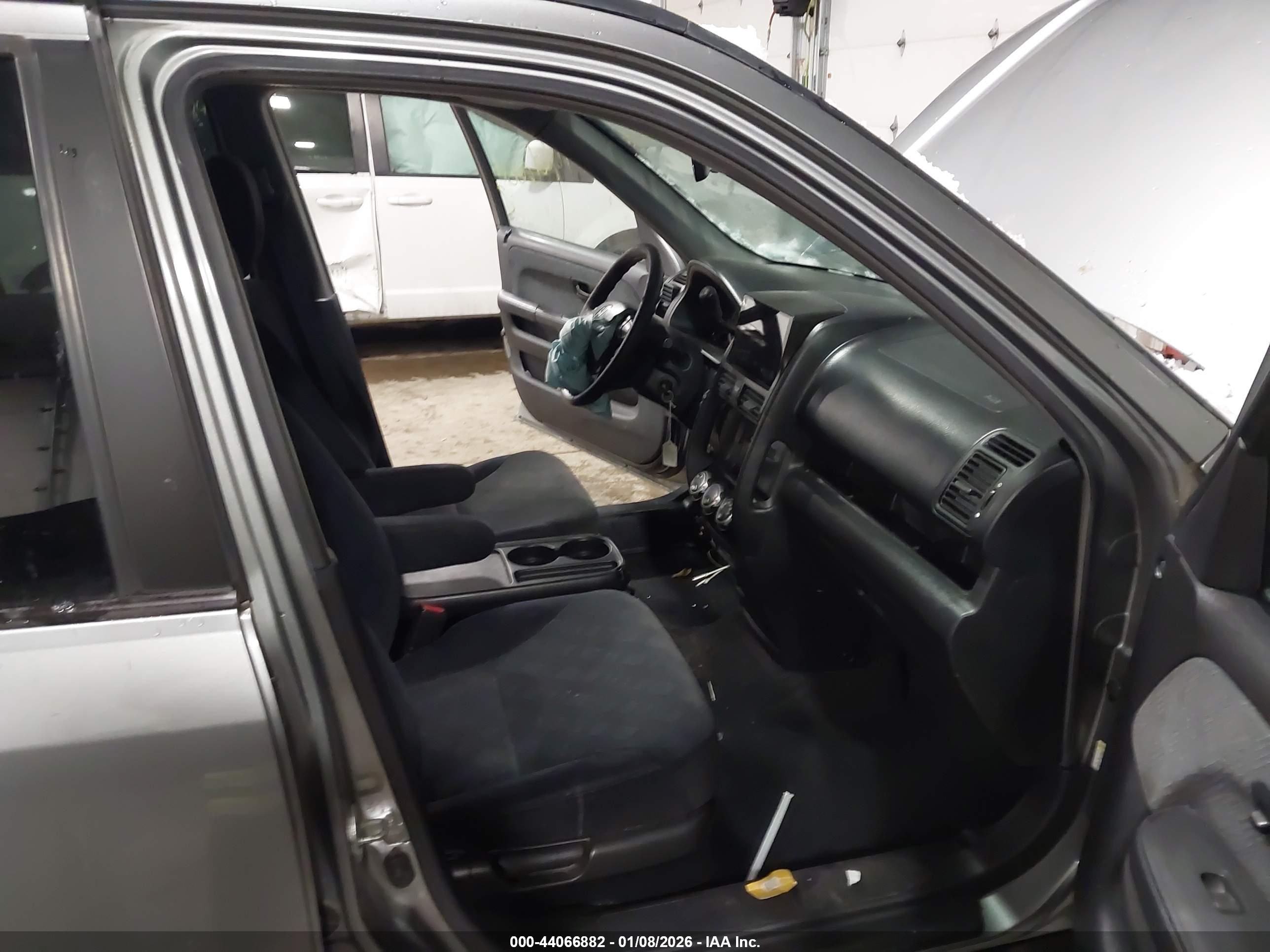 HONDA CR-V image 5