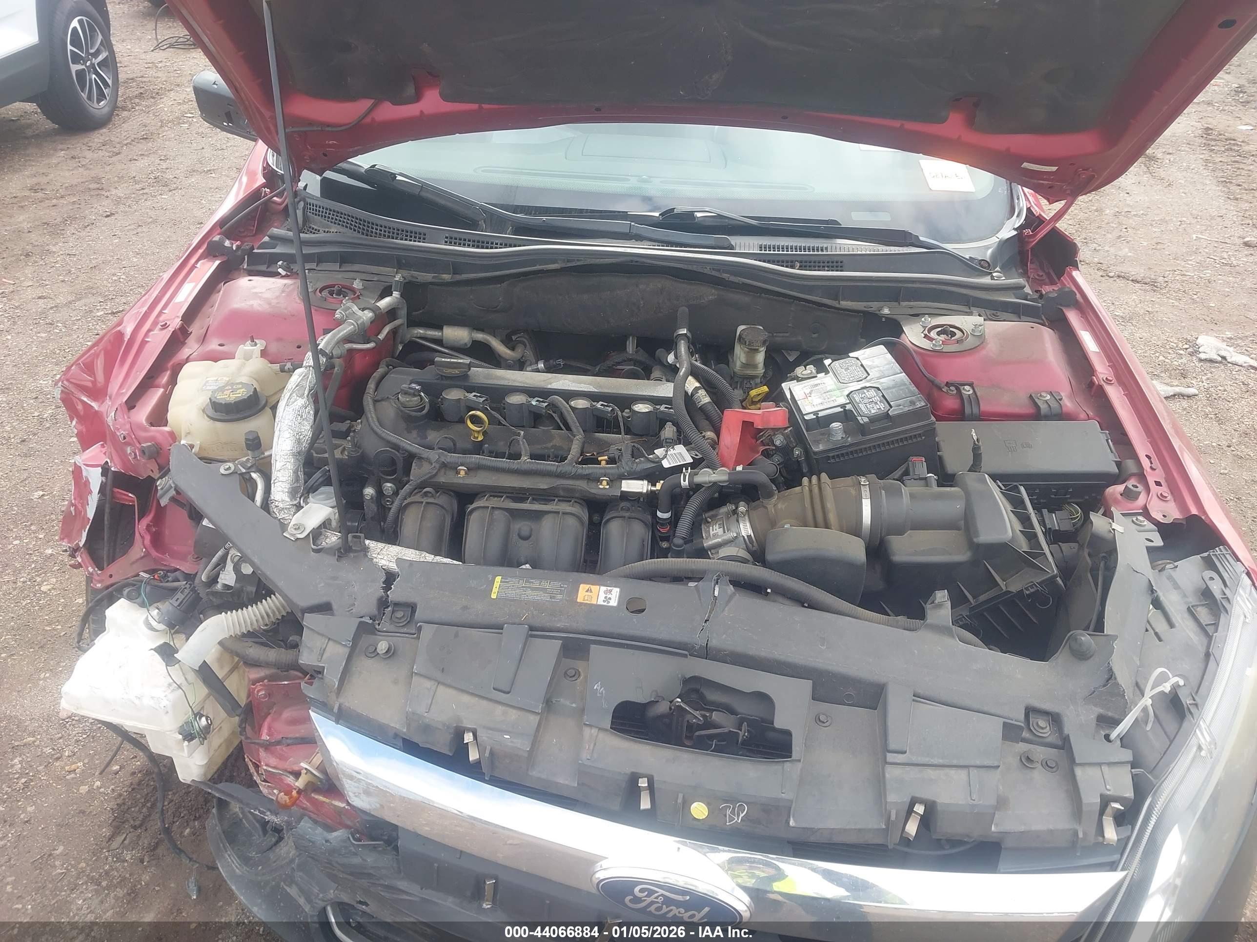 FORD FUSION image 10