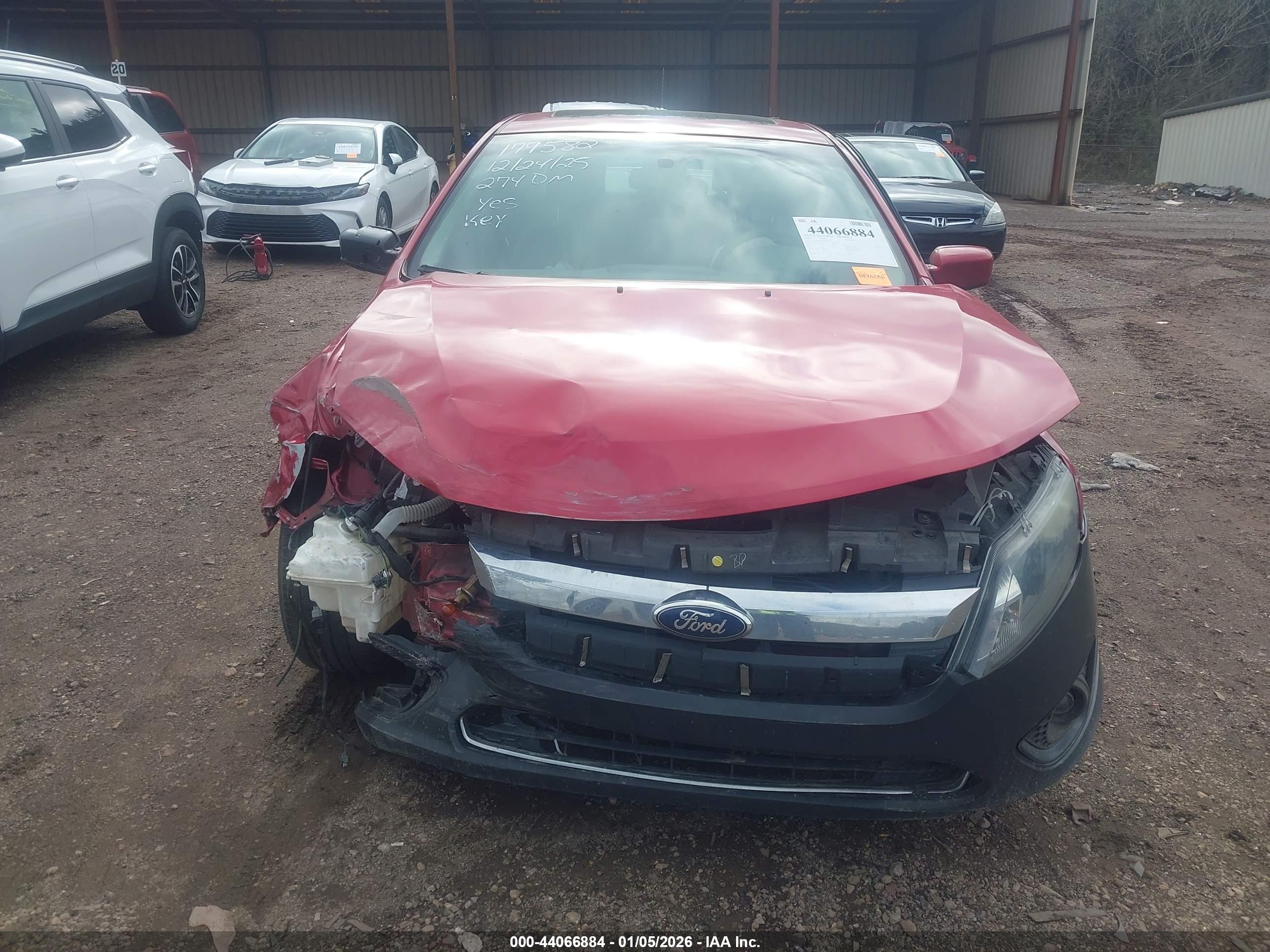 FORD FUSION image 6